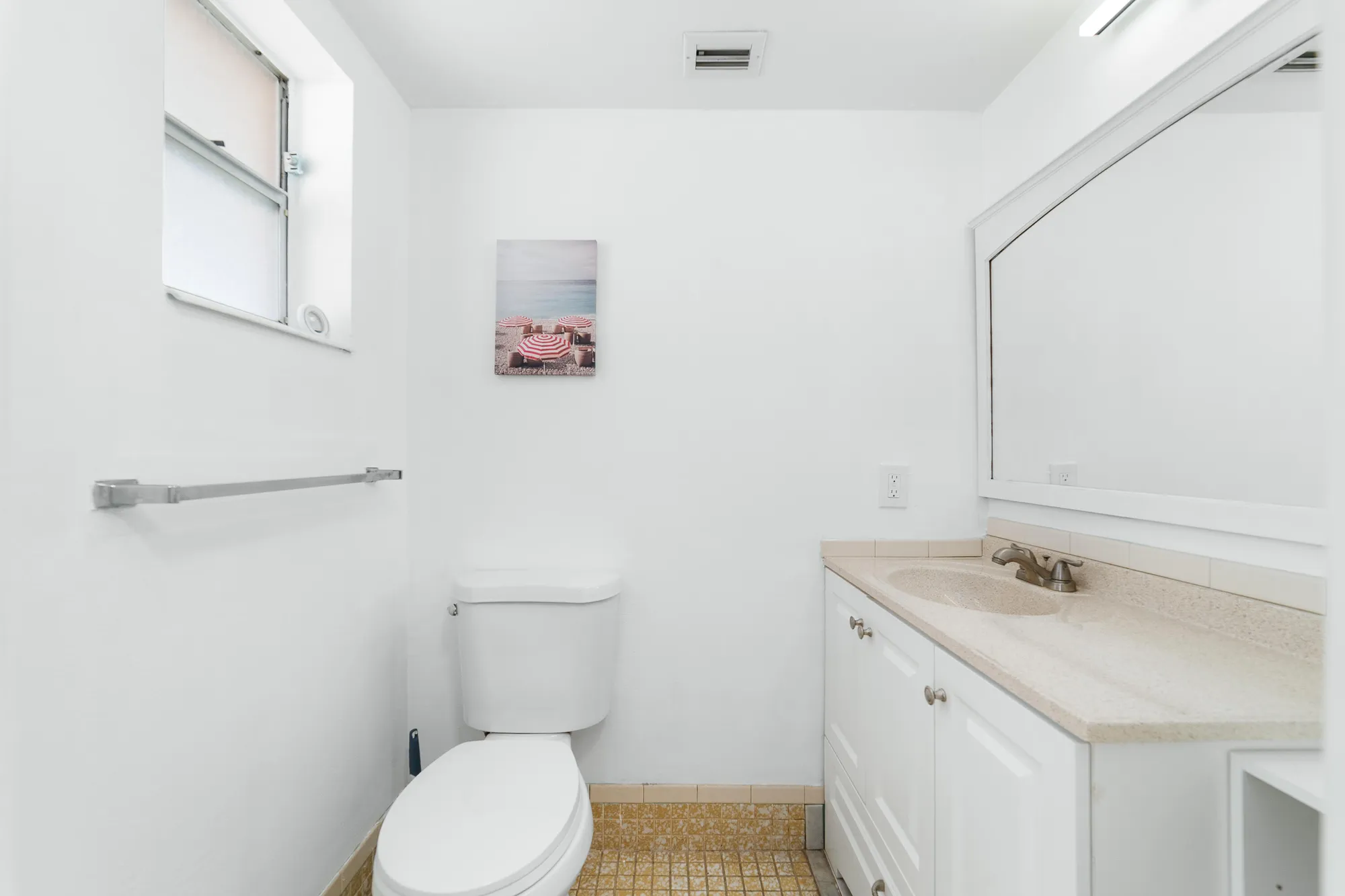 Property Slideshow image 12 of 33 | 2951 nw 46th ave apt 306, Lauderdale Lakes, FL, 33313