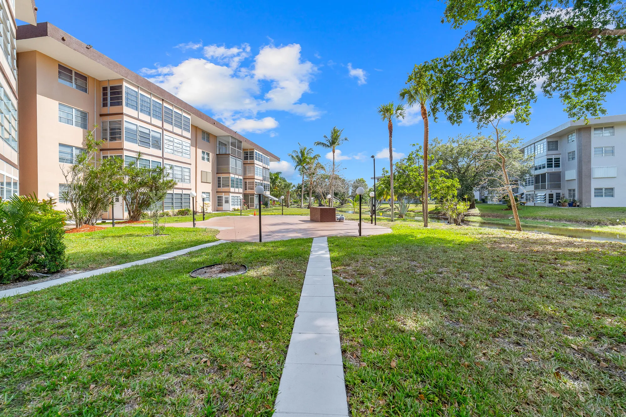 Property Slideshow image 22 of 33 | 2951 nw 46th ave apt 306, Lauderdale Lakes, FL, 33313