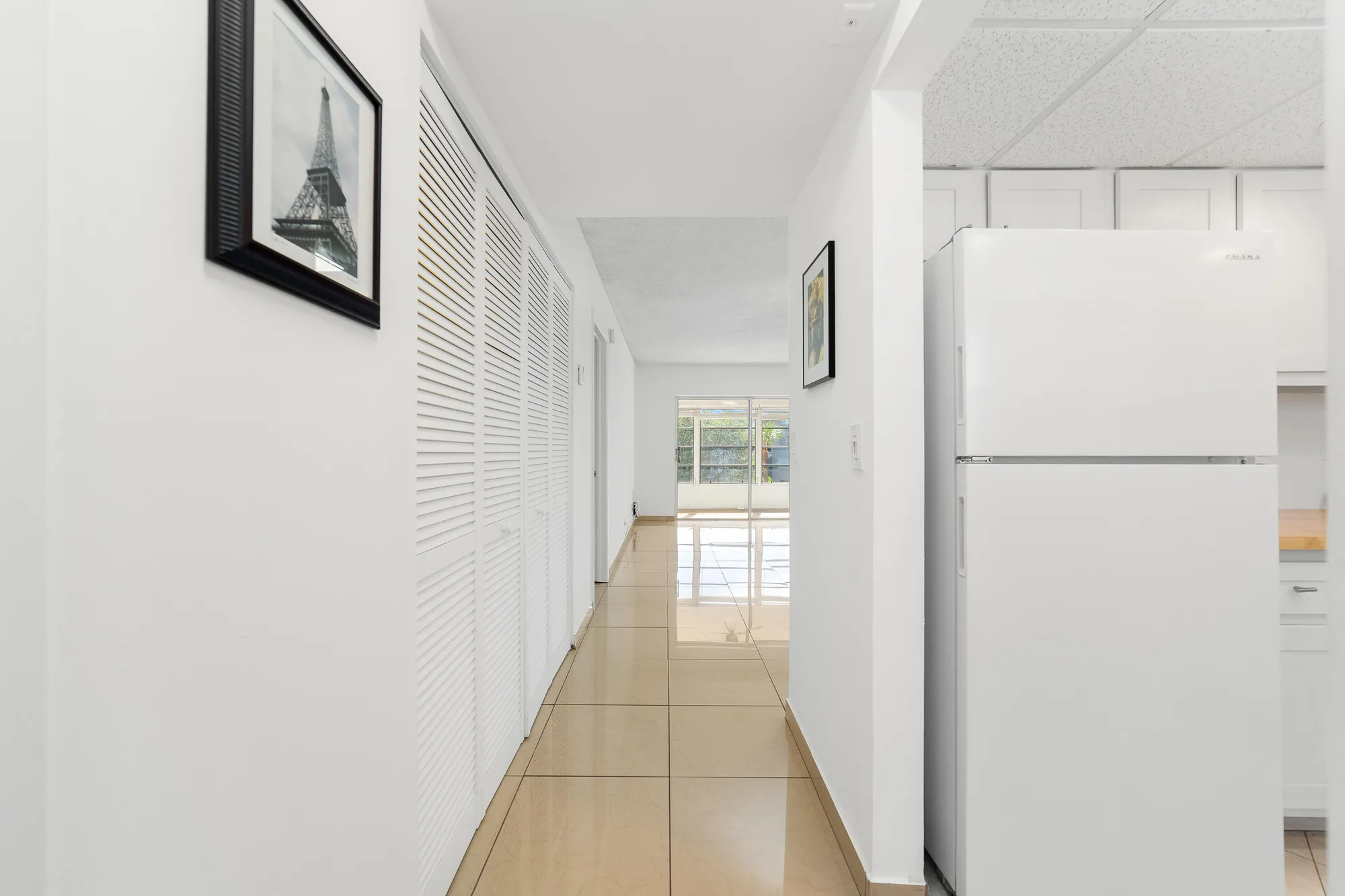 Property Slideshow image 5 of 33 | 2951 nw 46th ave apt 306, Lauderdale Lakes, FL, 33313