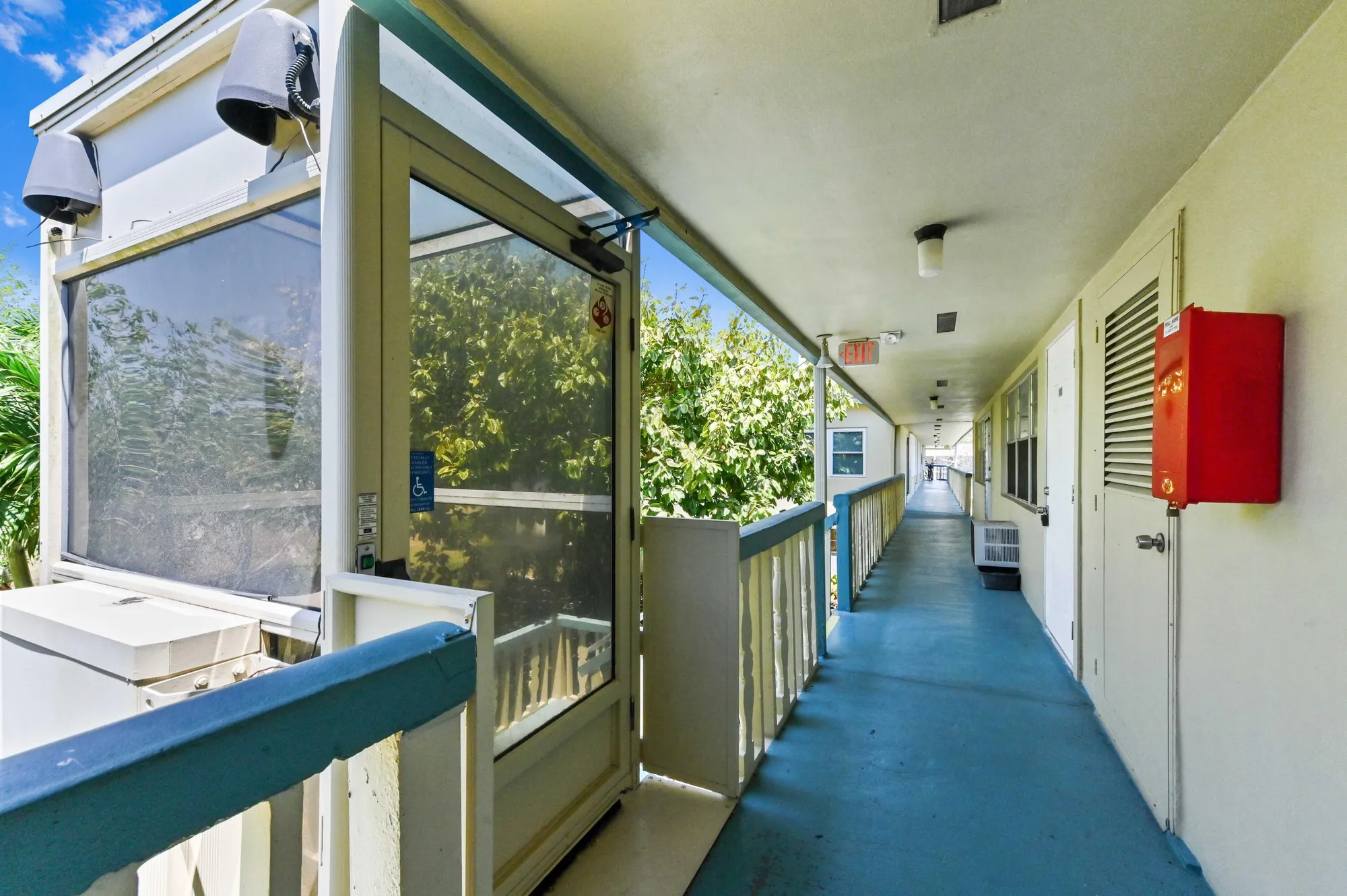 Property Slideshow image 2 of 21 | 111 dorchester e unit e, West Palm Beach, FL, 33417