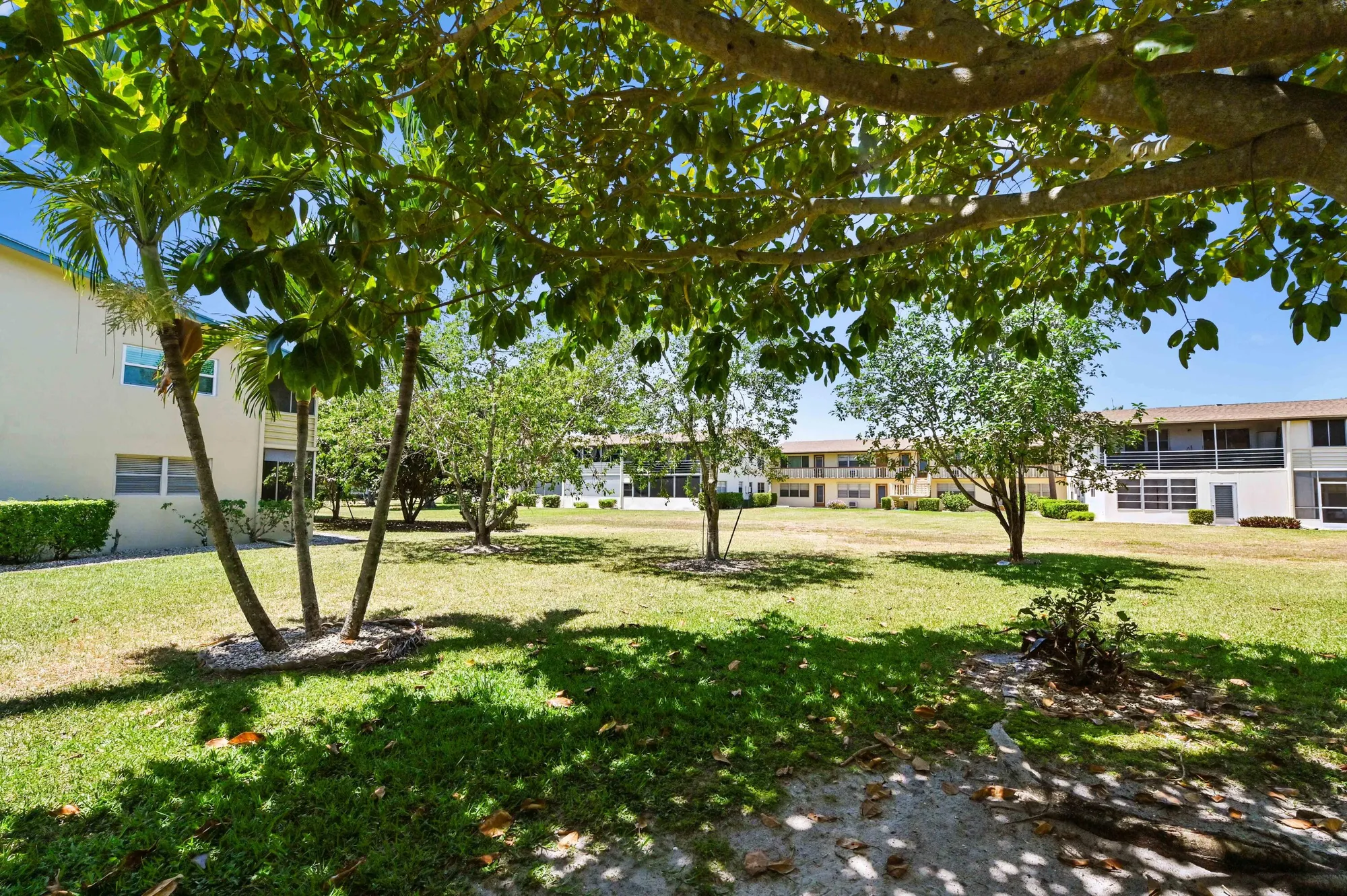 Property Slideshow image 19 of 21 | 111 dorchester e unit e, West Palm Beach, FL, 33417