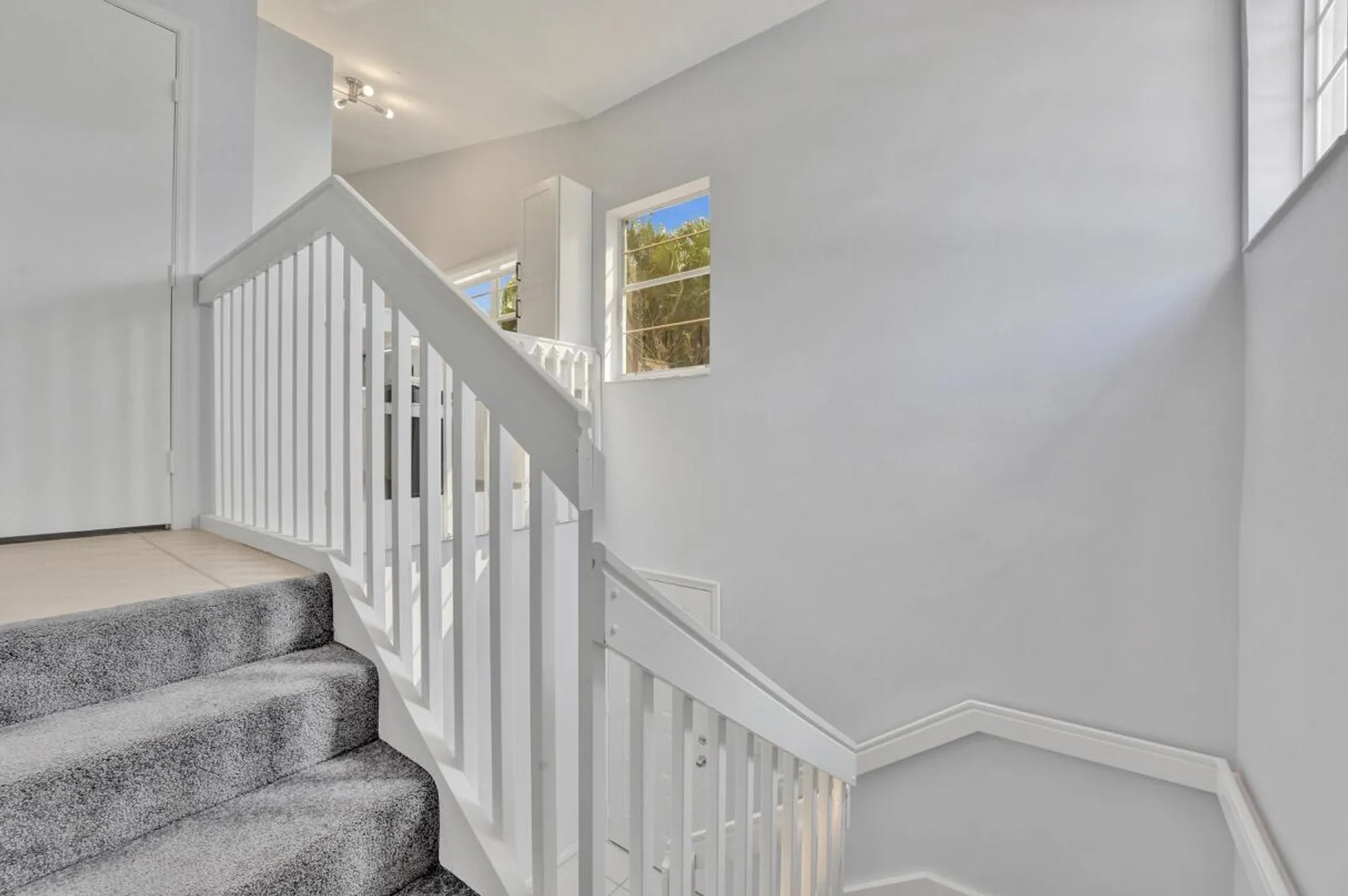 Property Slideshow image 9 of 62 | 7669 springwater pl 202, Boynton Beach, FL, 33437