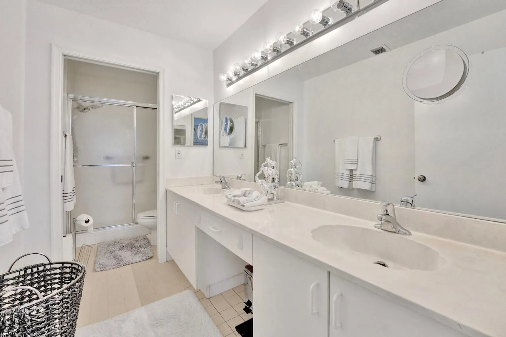 Property Slideshow image 43 of 62 | 7669 springwater pl 202, Boynton Beach, FL, 33437