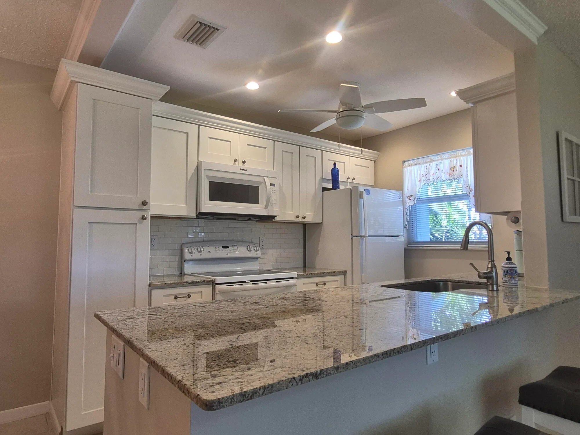 Property Slideshow image 1 of 65 | 910 south dr a, Delray Beach, FL, 33445