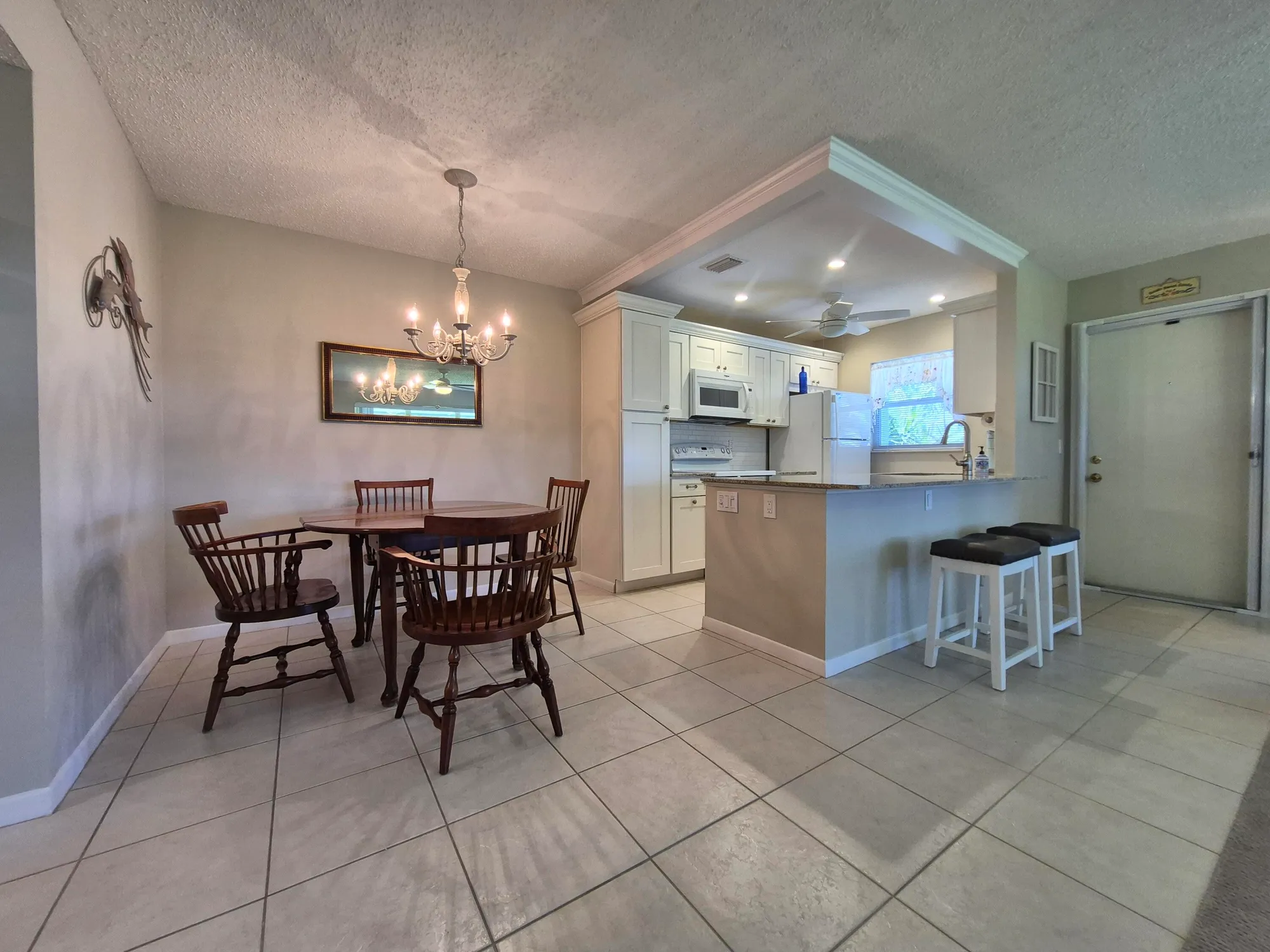 Property Slideshow image 13 of 65 | 910 south dr a, Delray Beach, FL, 33445