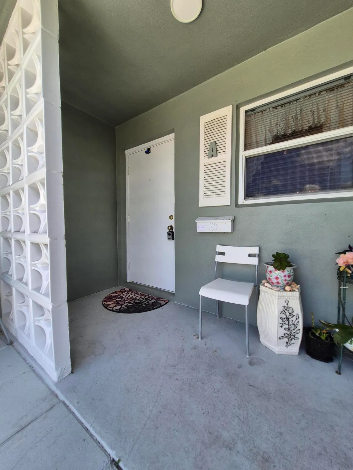 Property Slideshow image 5 of 65 | 910 south dr a, Delray Beach, FL, 33445