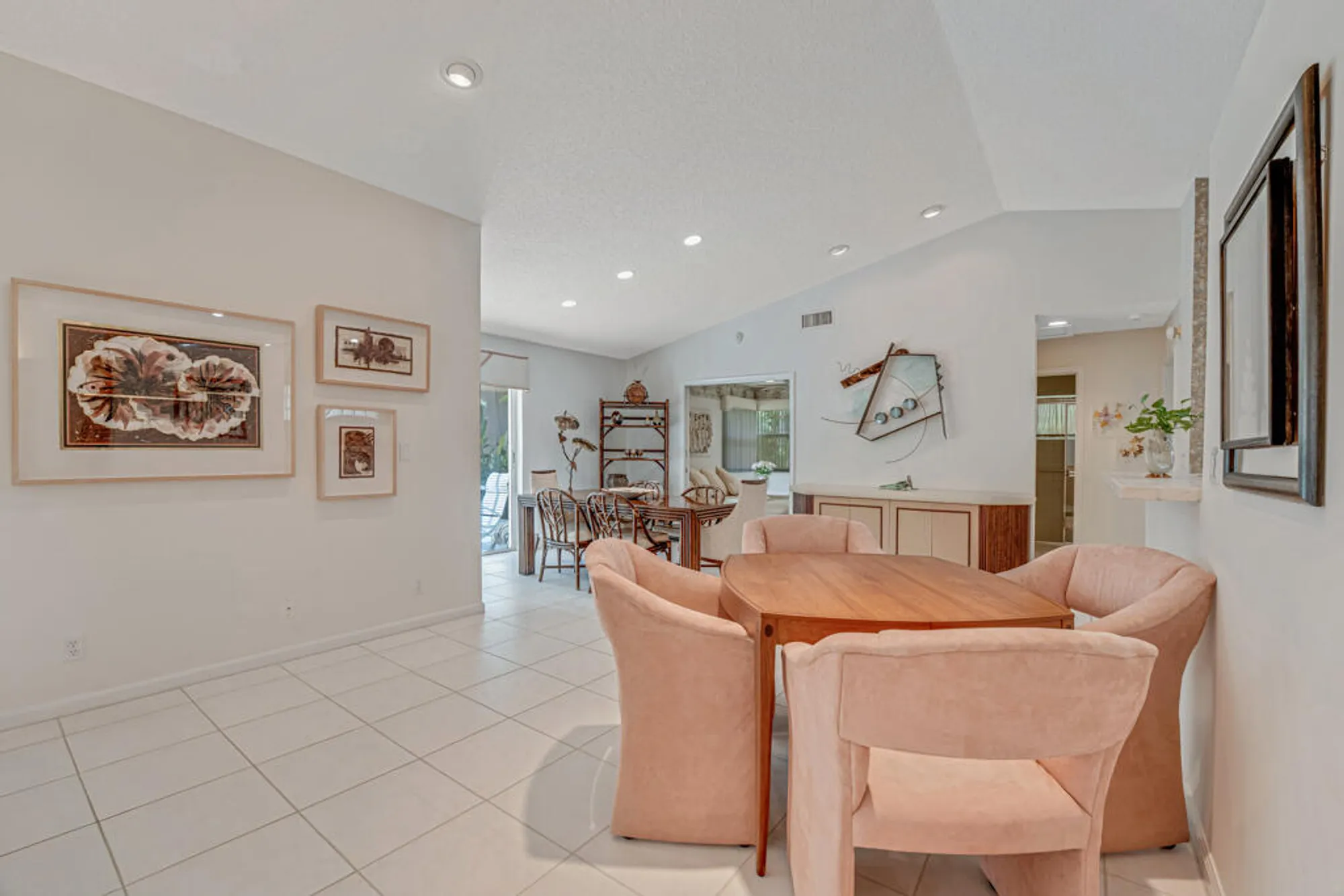 Property Slideshow image 8 of 58 | 9870 harbour lake cir, Boynton Beach, FL, 33437