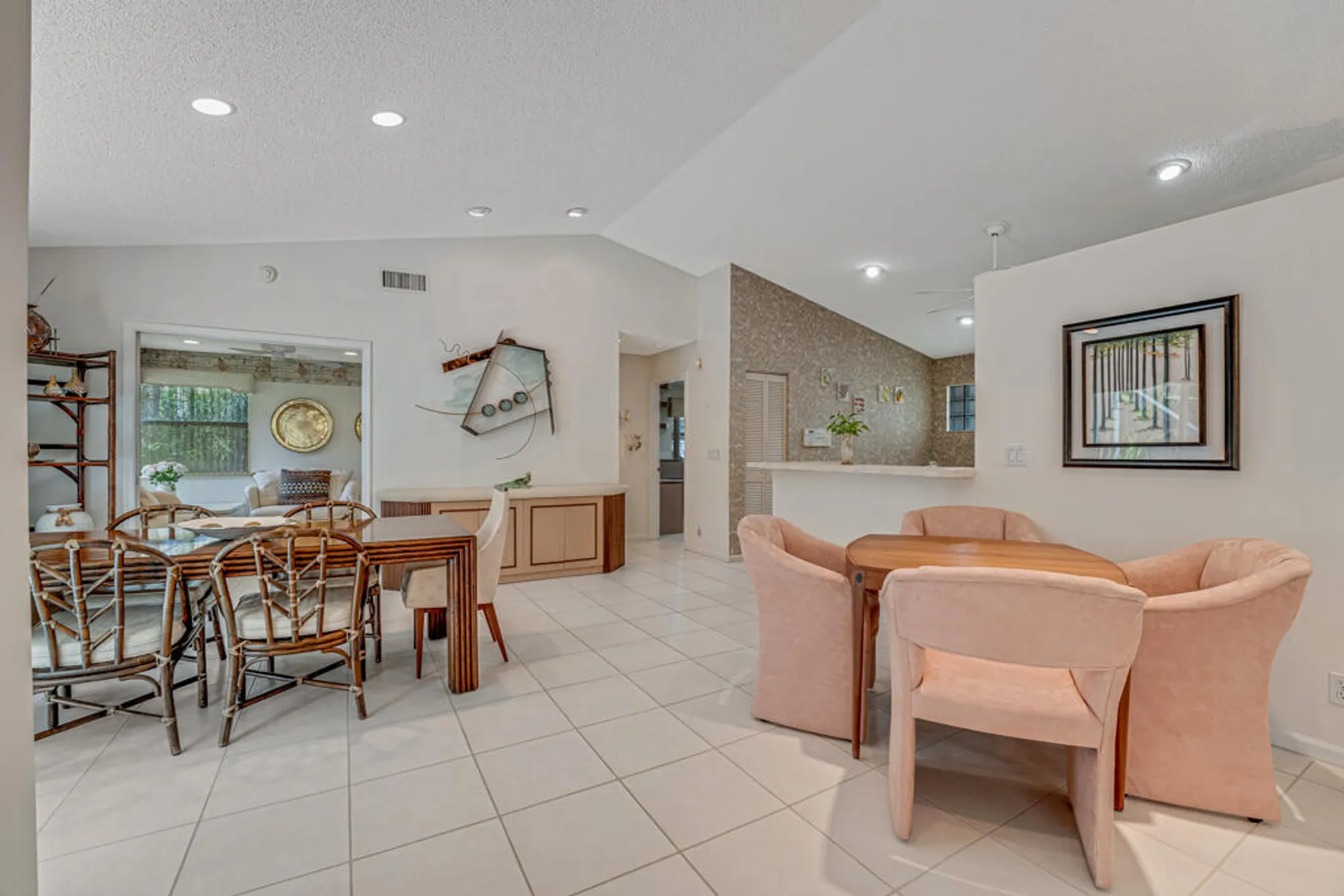 Property Slideshow image 9 of 58 | 9870 harbour lake cir, Boynton Beach, FL, 33437