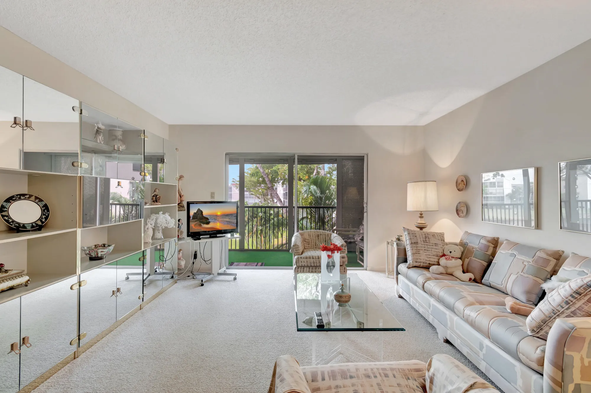 Property Slideshow image 4 of 80 | 6585 kensington ln 307, Delray Beach, FL, 33446