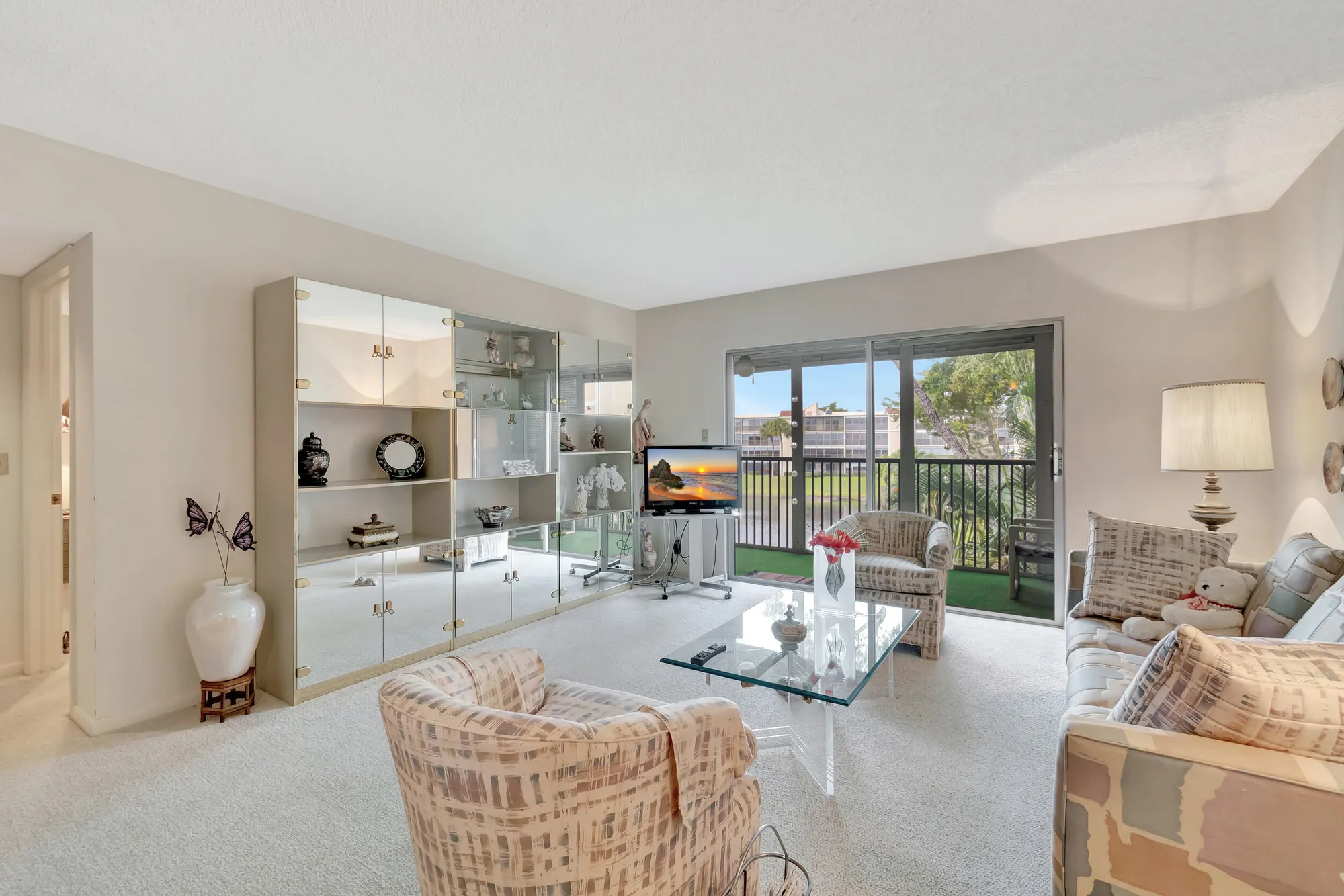 Property Slideshow image 7 of 80 | 6585 kensington ln 307, Delray Beach, FL, 33446