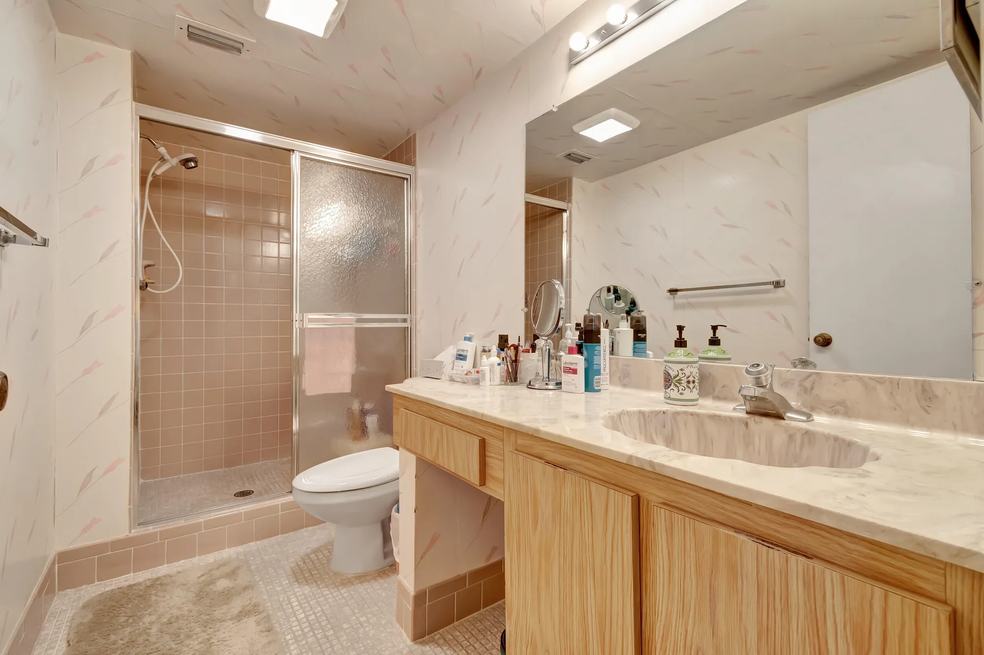 Property Slideshow image 17 of 80 | 6585 kensington ln 307, Delray Beach, FL, 33446