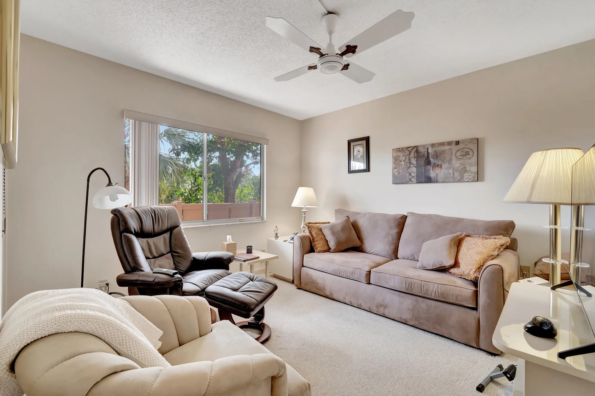 Property Slideshow image 18 of 80 | 6585 kensington ln 307, Delray Beach, FL, 33446