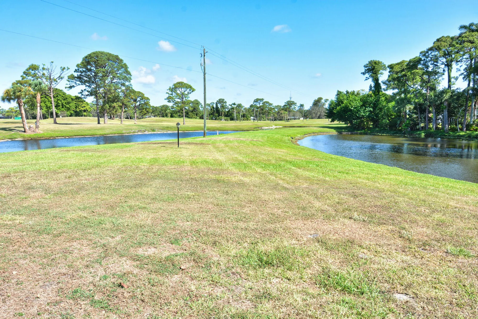 Property Slideshow image 4 of 40 | 1225 nw 21st st 1701, Stuart, FL, 34994