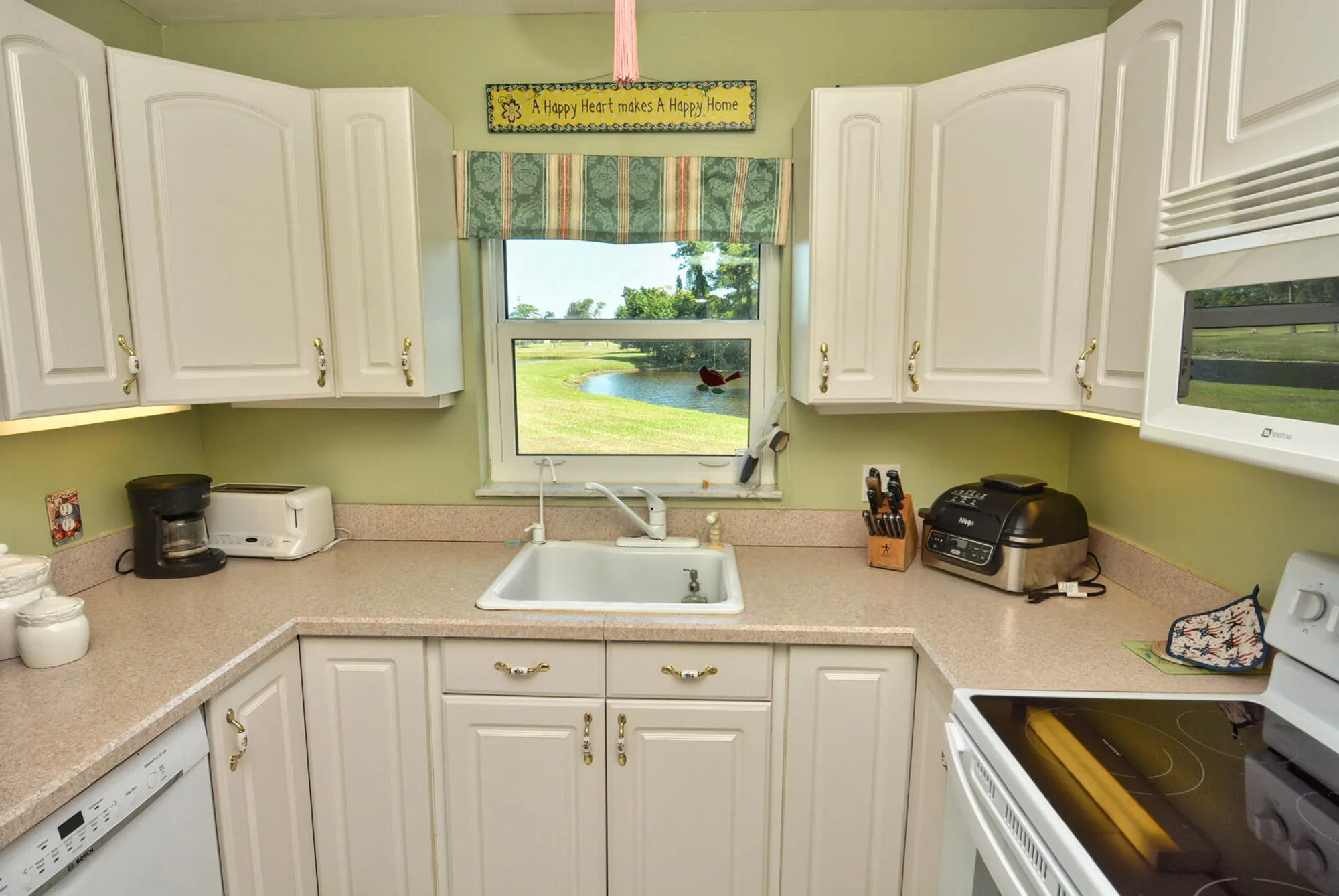 Property Slideshow image 7 of 40 | 1225 nw 21st st 1701, Stuart, FL, 34994