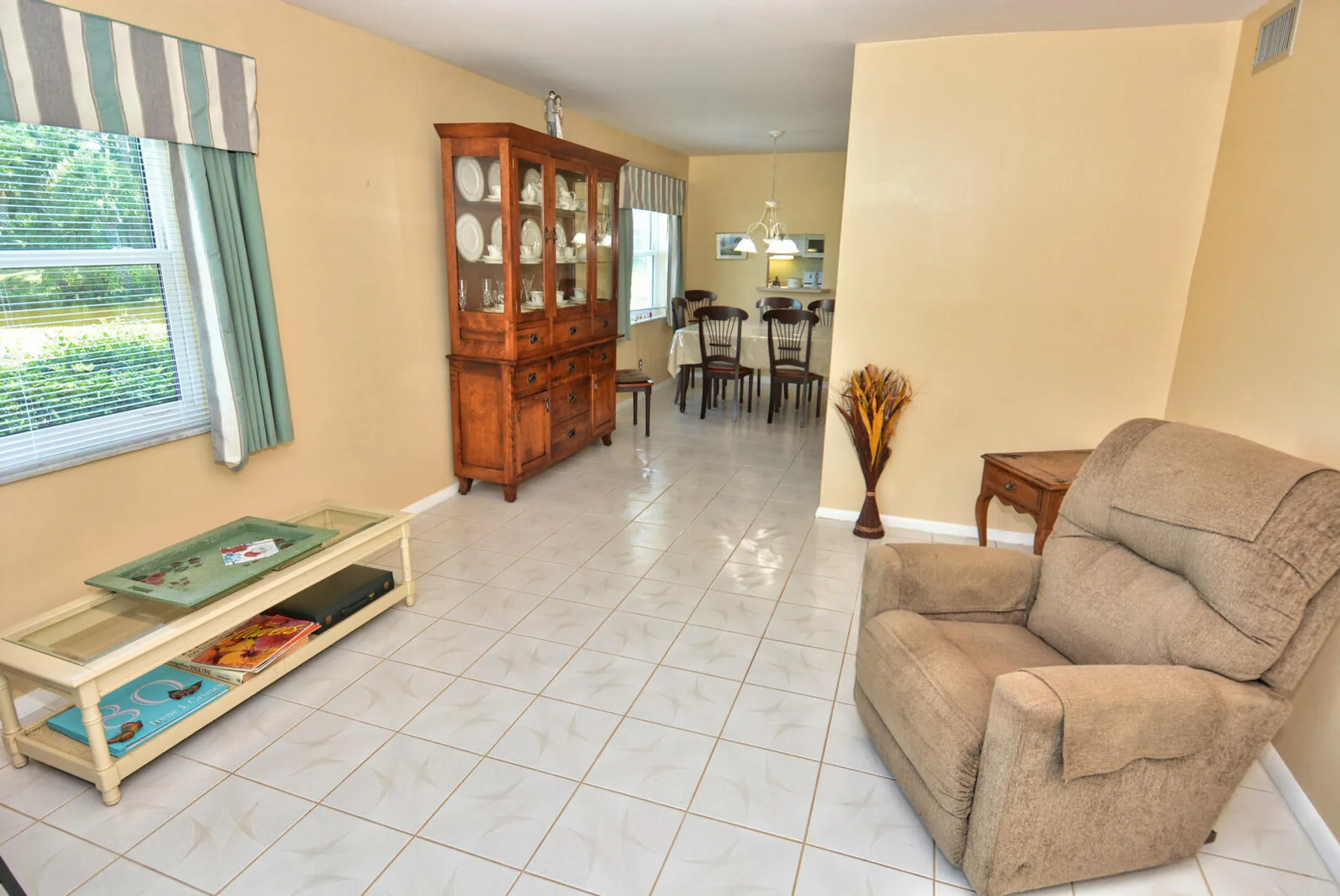 Property Slideshow image 15 of 40 | 1225 nw 21st st 1701, Stuart, FL, 34994