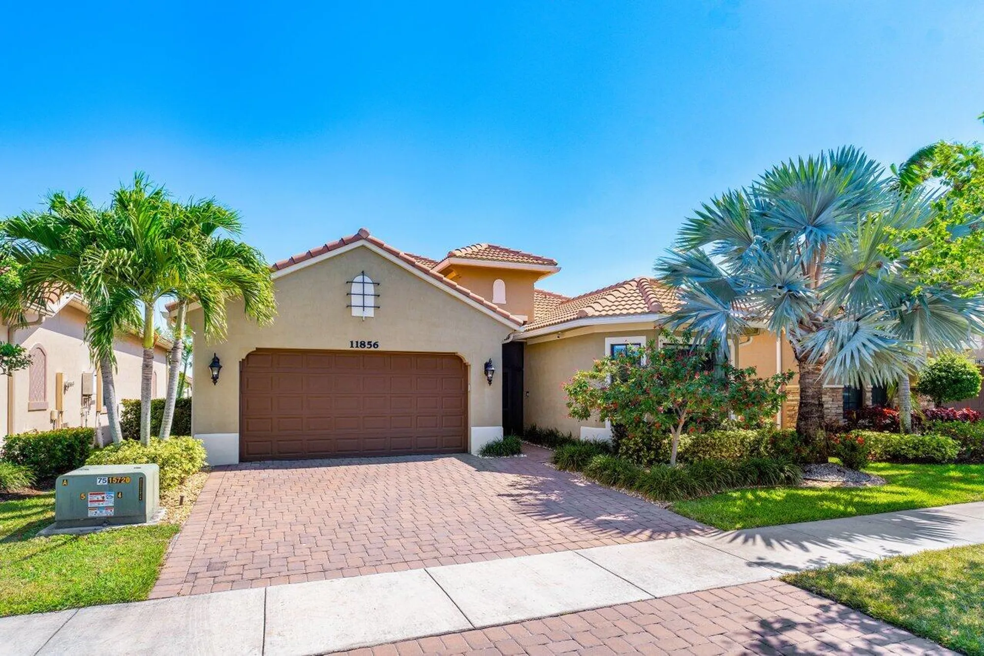 Property Slideshow image 2 of 49 | 11856 leon cir, Parkland, FL, 33076
