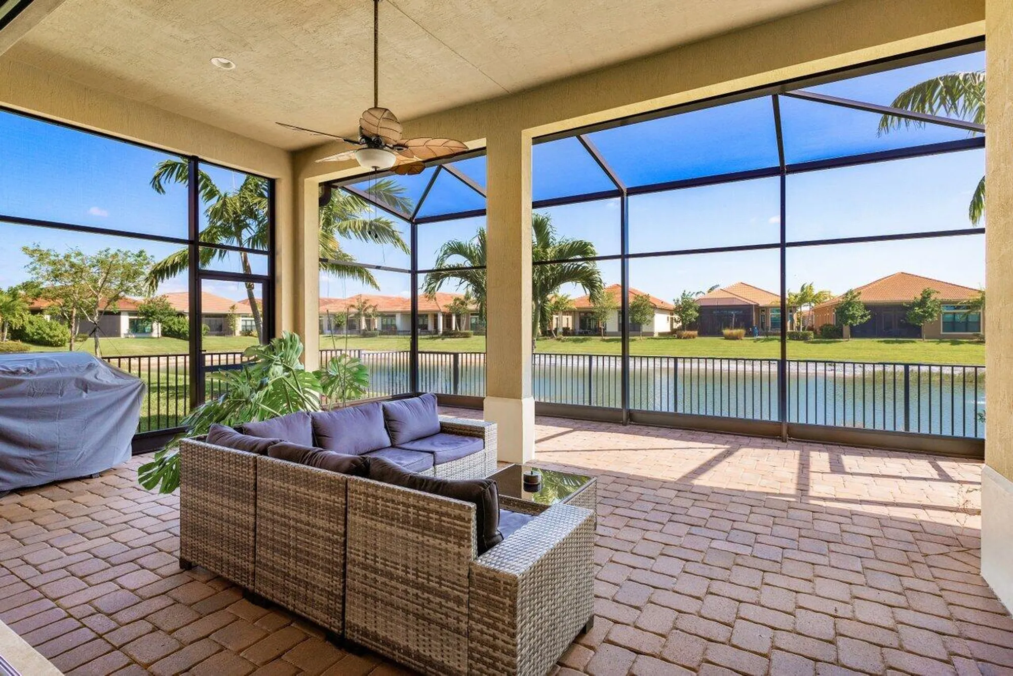 Property Slideshow image 29 of 49 | 11856 leon cir, Parkland, FL, 33076