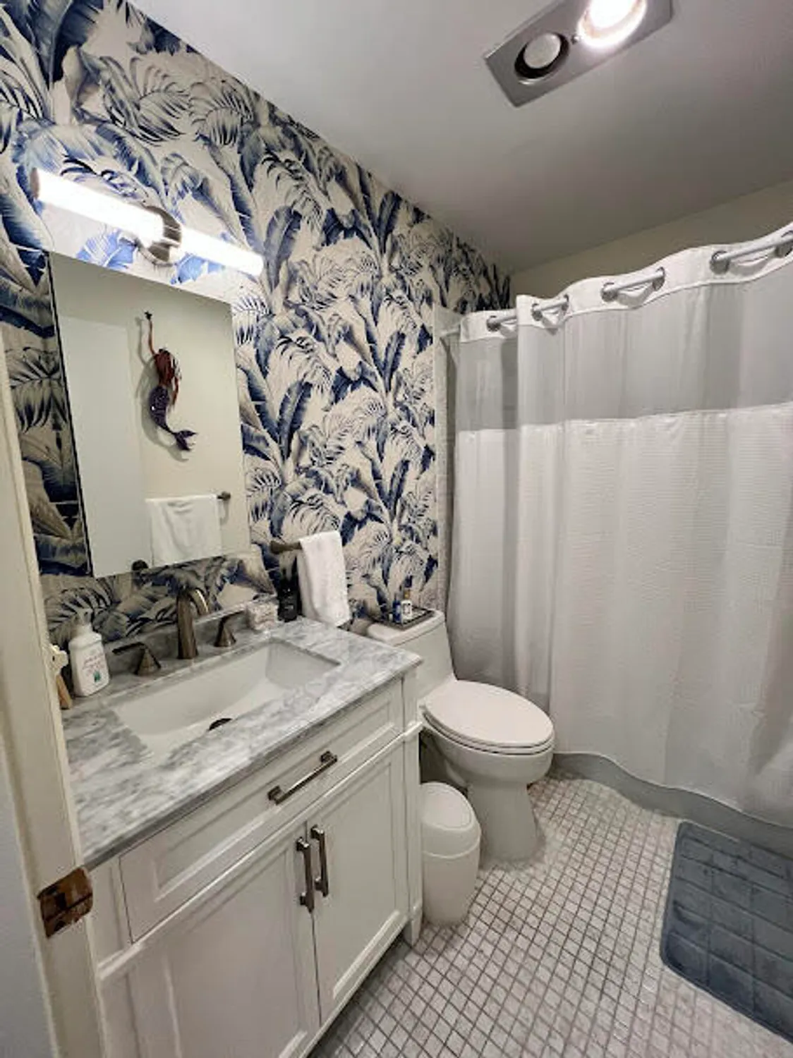 Property Slideshow image 8 of 11 | 323 leeward ln apt 204, Fort Pierce, FL, 34949