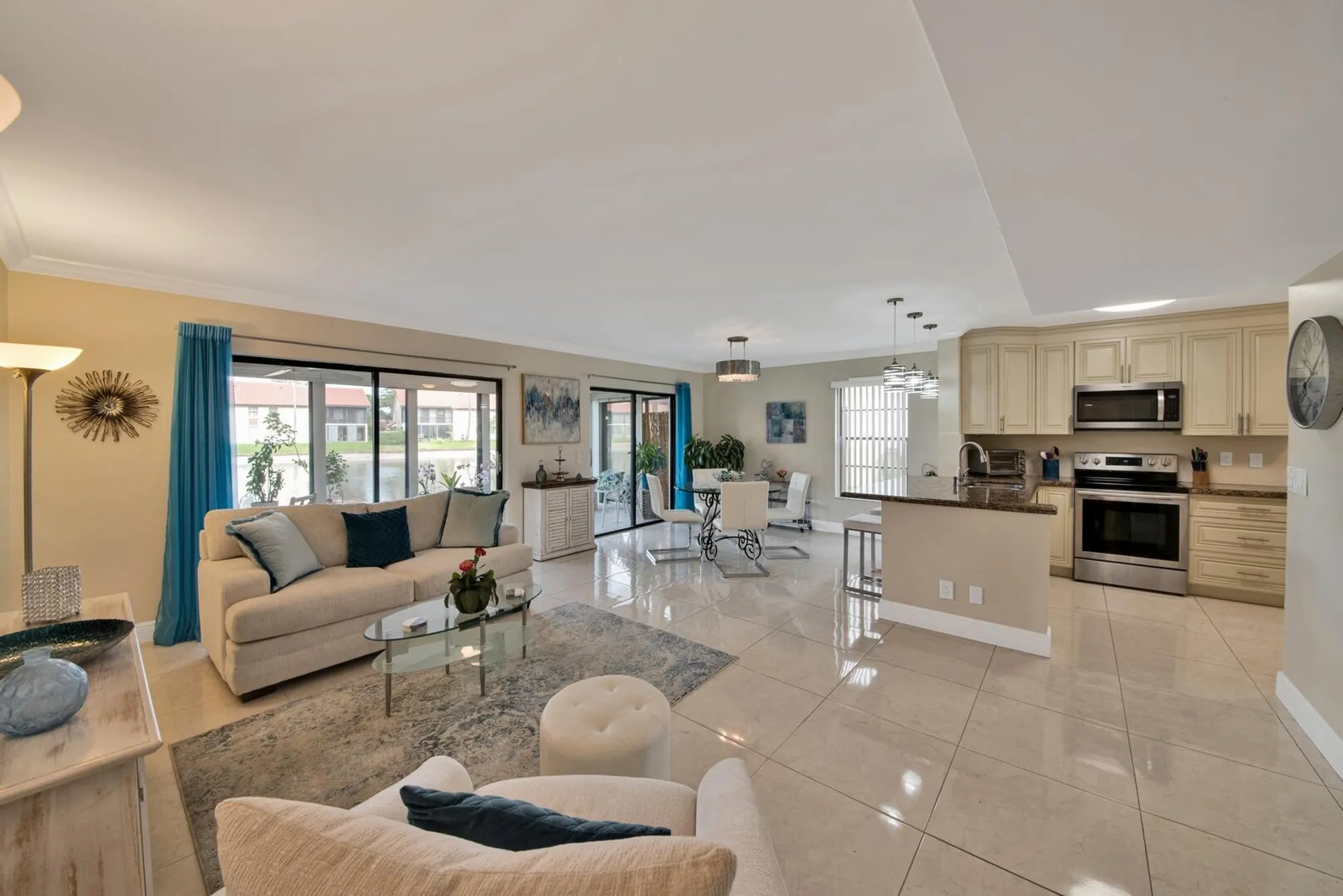 Property Slideshow image 4 of 37 | 10223 n circle lake dr apt 102, Boynton Beach, FL, 33437