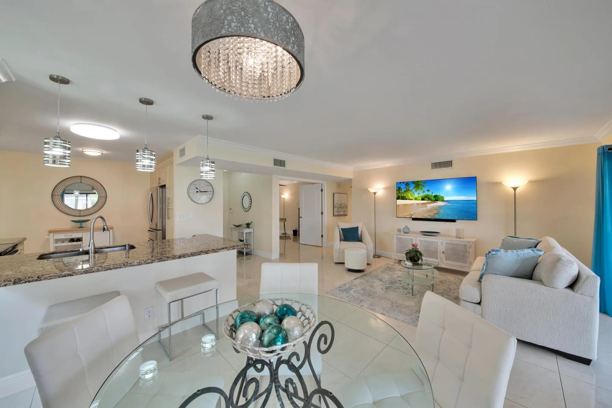 Property Slideshow image 8 of 37 | 10223 n circle lake dr apt 102, Boynton Beach, FL, 33437