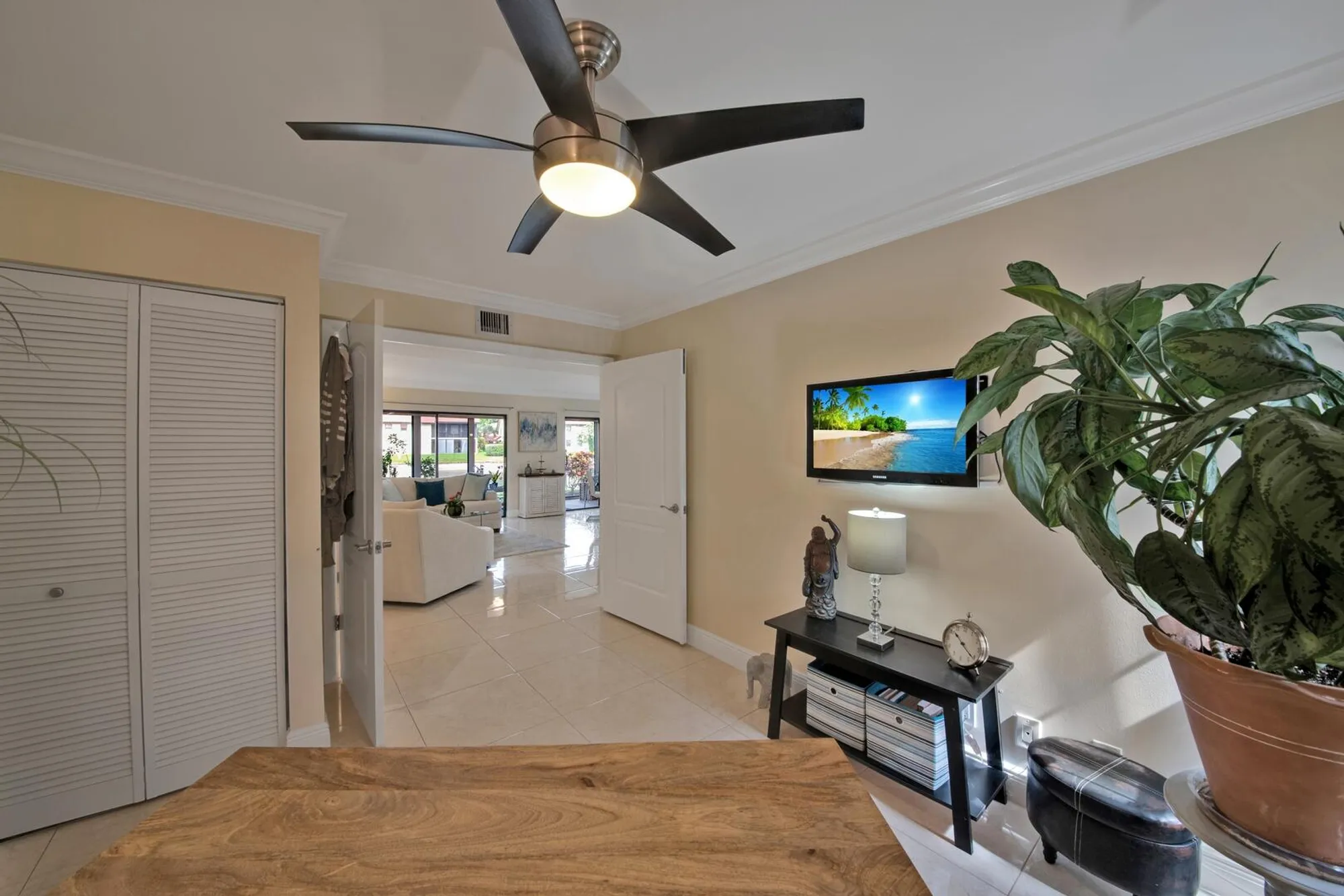 Property Slideshow image 21 of 37 | 10223 n circle lake dr apt 102, Boynton Beach, FL, 33437