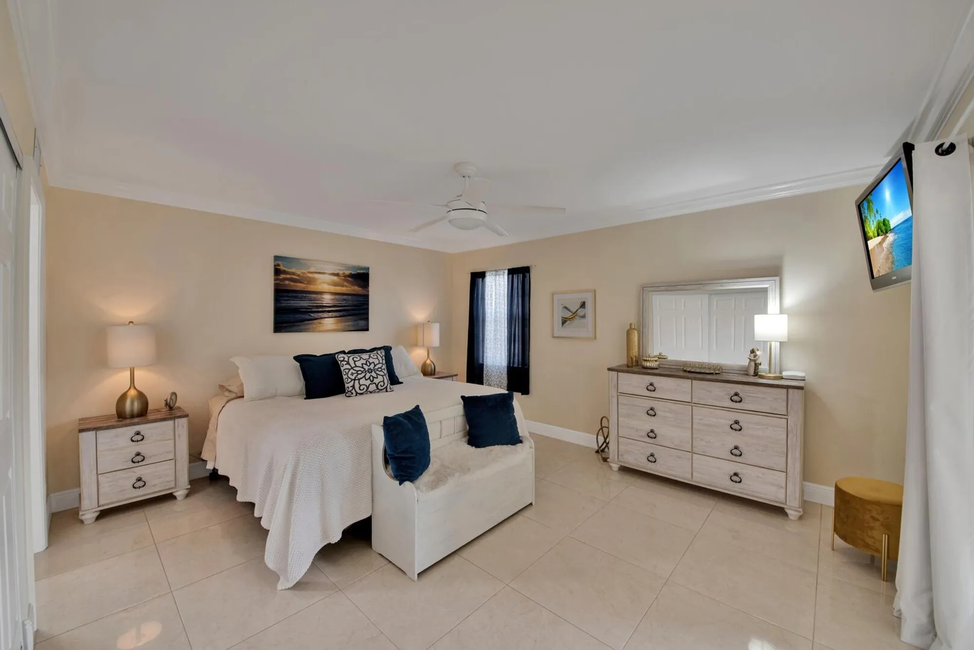 Property Slideshow image 14 of 37 | 10223 n circle lake dr apt 102, Boynton Beach, FL, 33437