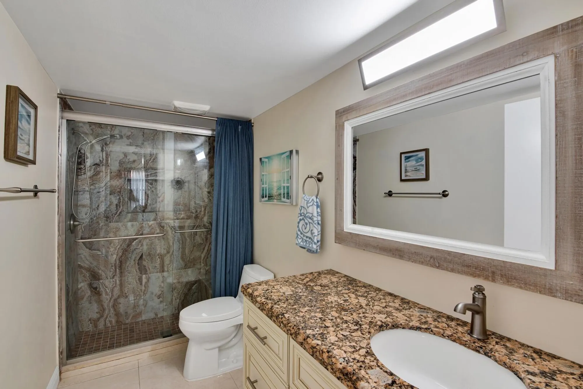 Property Slideshow image 16 of 37 | 10223 n circle lake dr apt 102, Boynton Beach, FL, 33437