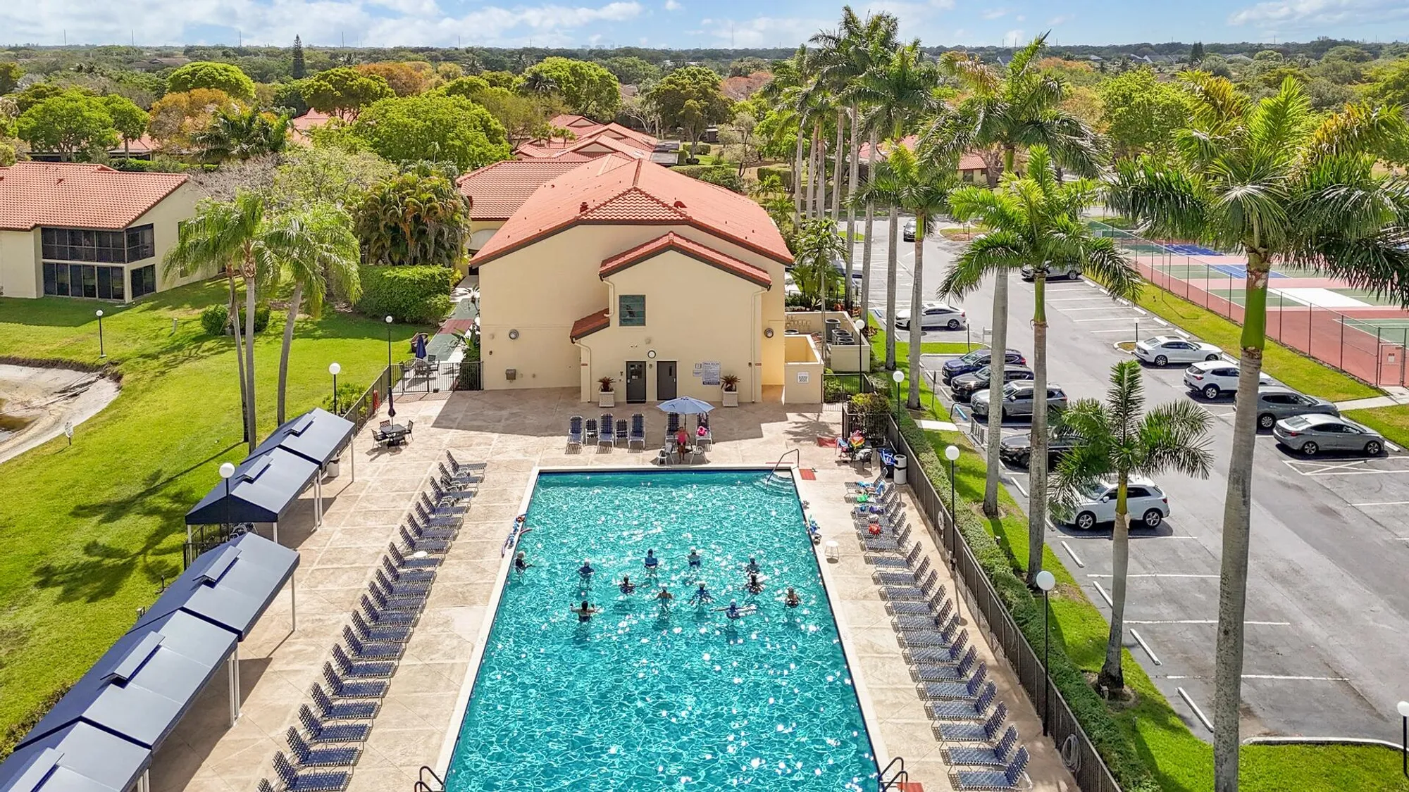 Property Slideshow image 33 of 37 | 10223 n circle lake dr apt 102, Boynton Beach, FL, 33437