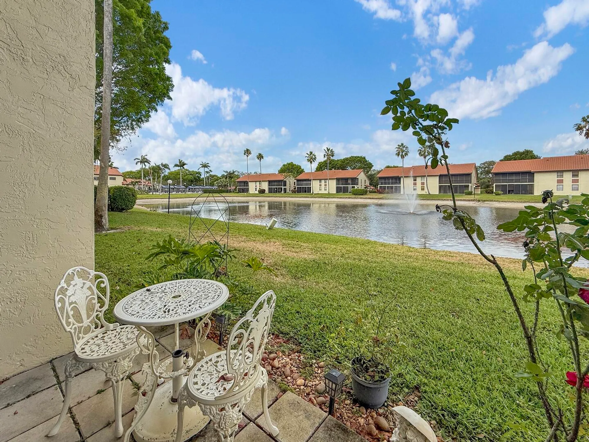 Property Slideshow image 25 of 37 | 10223 n circle lake dr apt 102, Boynton Beach, FL, 33437