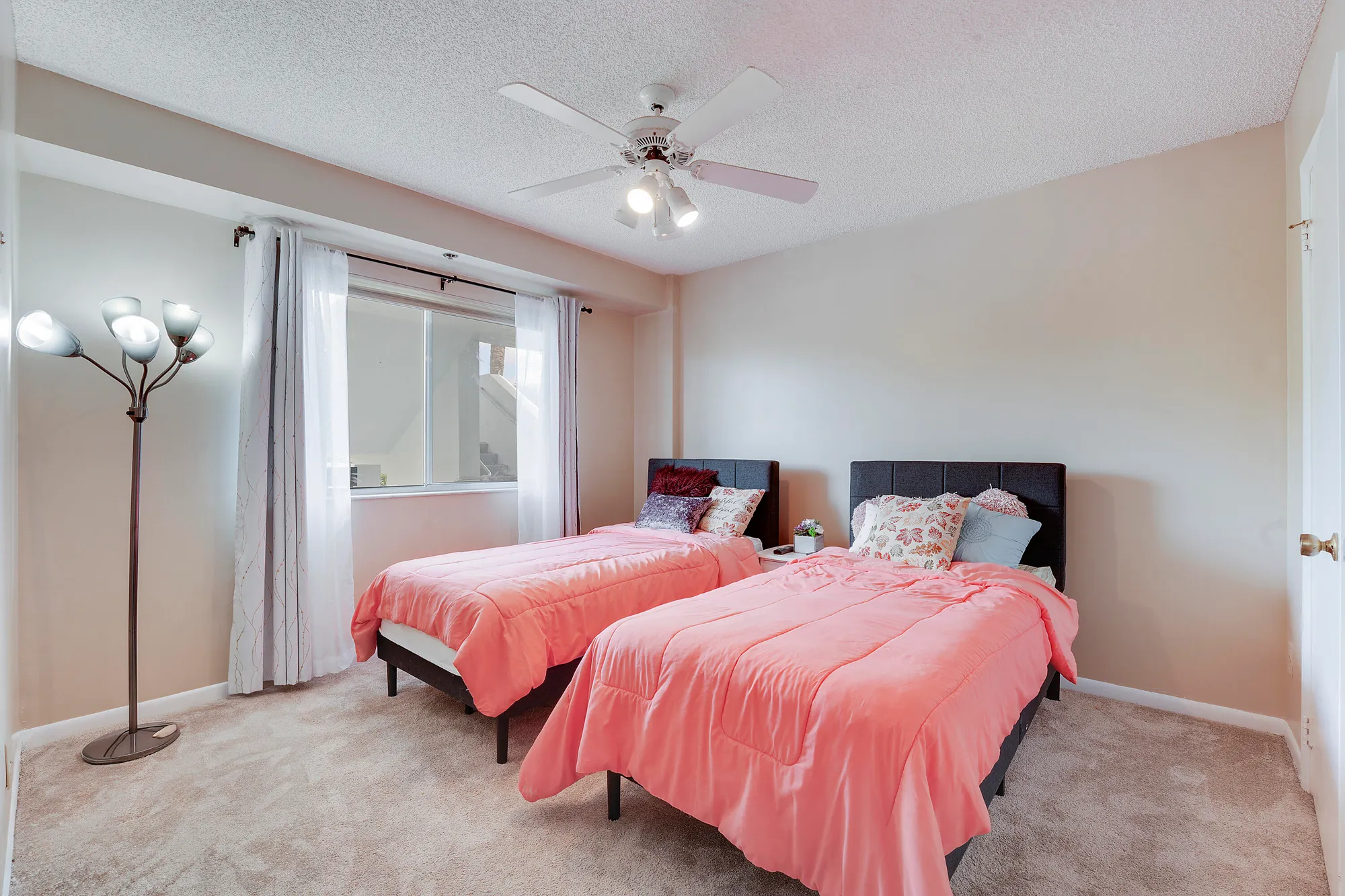 Property Slideshow image 9 of 14 | 6698 10th ave 205, Lake Worth, FL, 33467