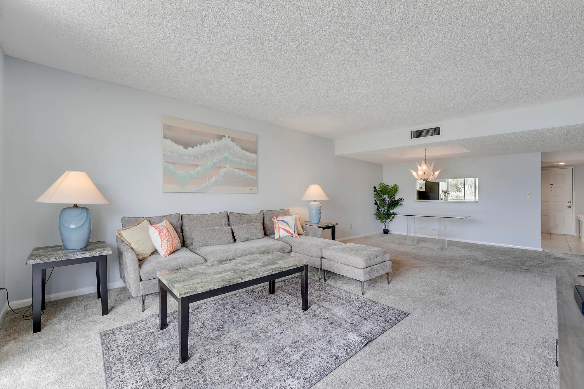 Property Slideshow image 4 of 14 | 6698 10th ave 205, Lake Worth, FL, 33467