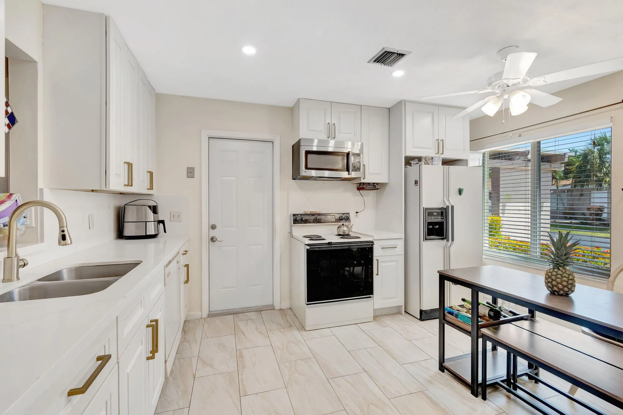 Property Slideshow image 15 of 37 | 14882 wildflower ln, Delray Beach, FL, 33446