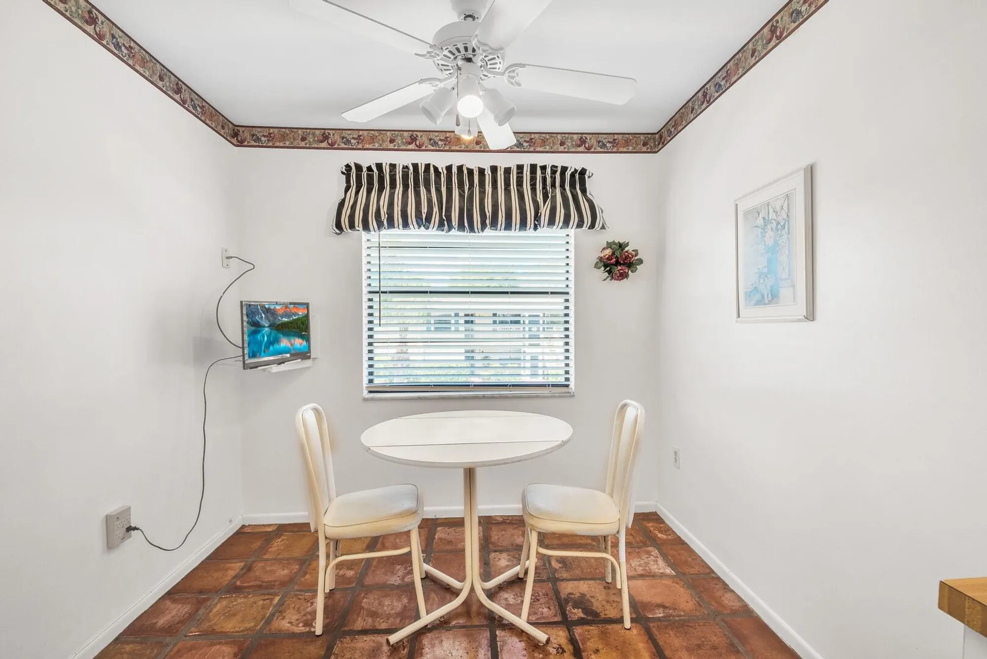 Property Slideshow image 11 of 32 | 36 stratford ln f, Boynton Beach, FL, 33436