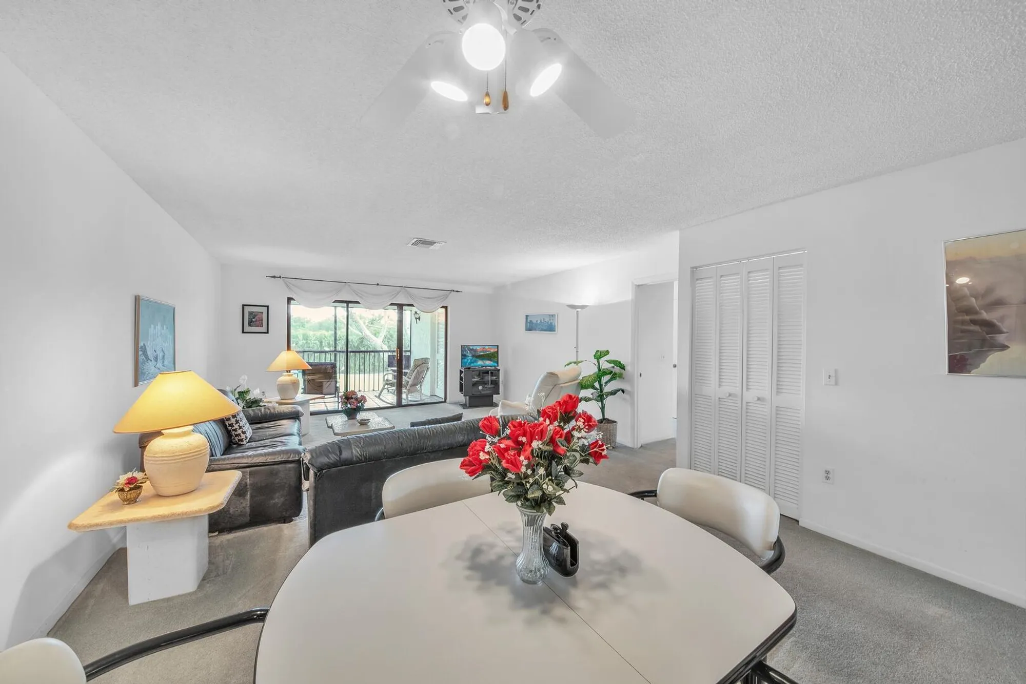 Property Slideshow image 3 of 32 | 36 stratford ln f, Boynton Beach, FL, 33436