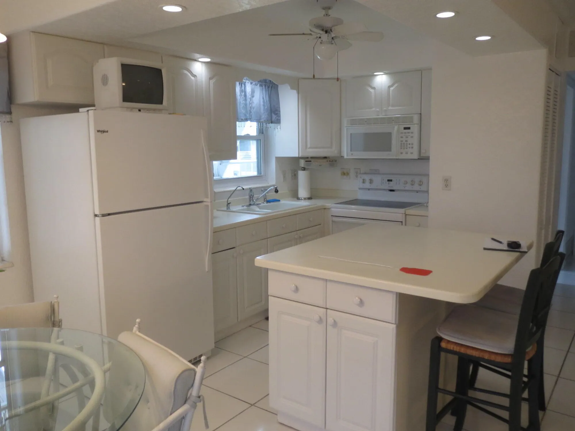 Property Slideshow image 3 of 10 | 184 coventry h, West Palm Beach, FL, 33417