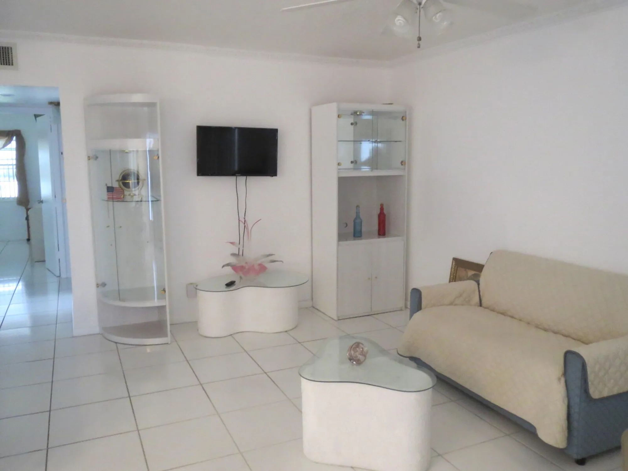 Property Slideshow image 4 of 10 | 184 coventry h, West Palm Beach, FL, 33417