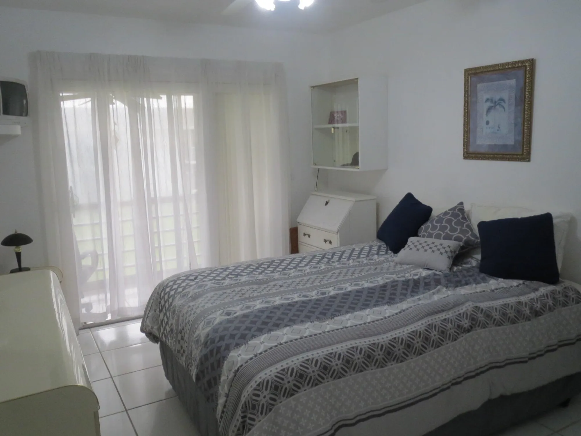 Property Slideshow image 8 of 10 | 184 coventry h, West Palm Beach, FL, 33417