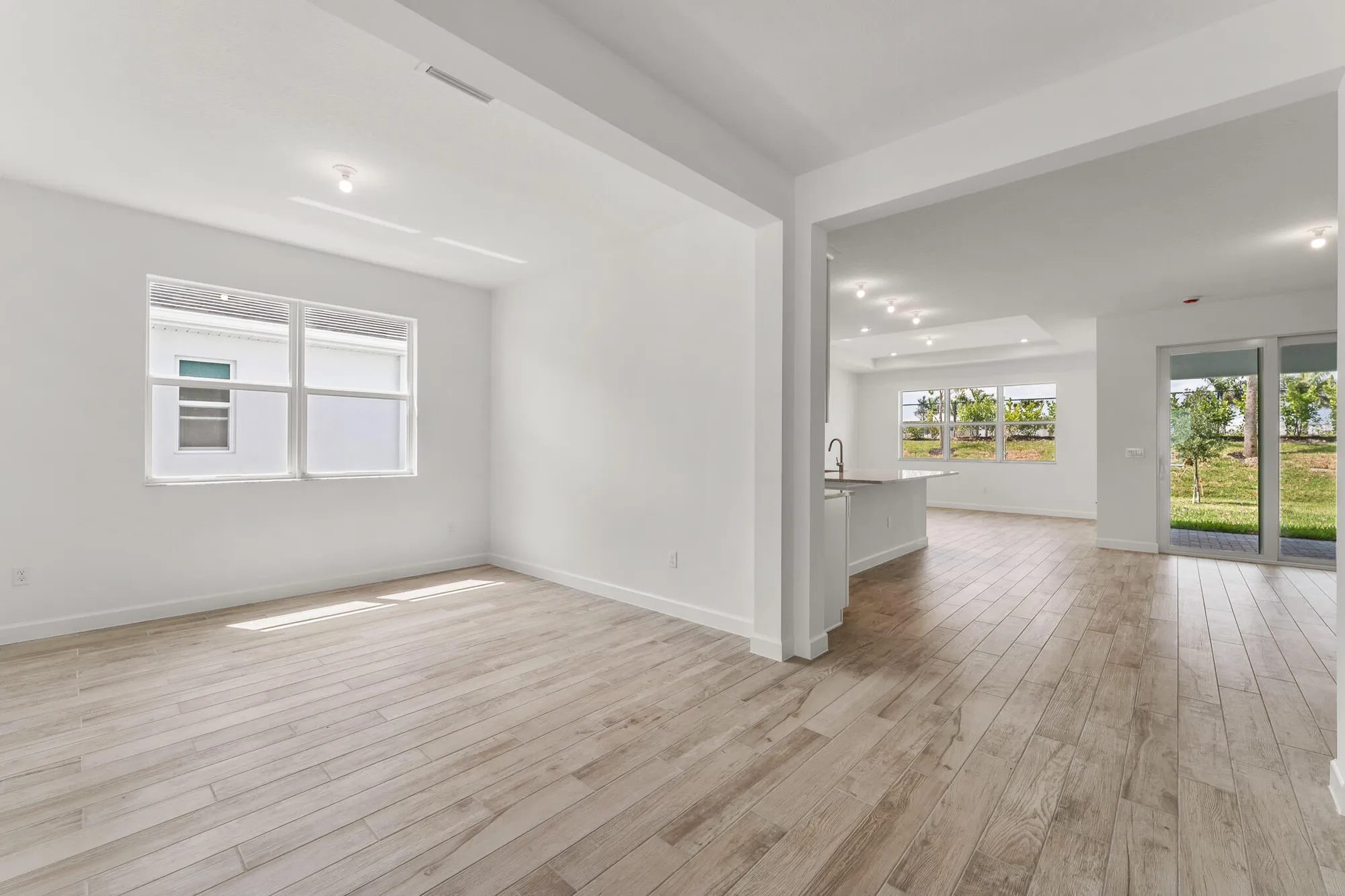 Property Slideshow image 3 of 15 | 10144 sw carnelian st, Port Saint Lucie, FL, 34987