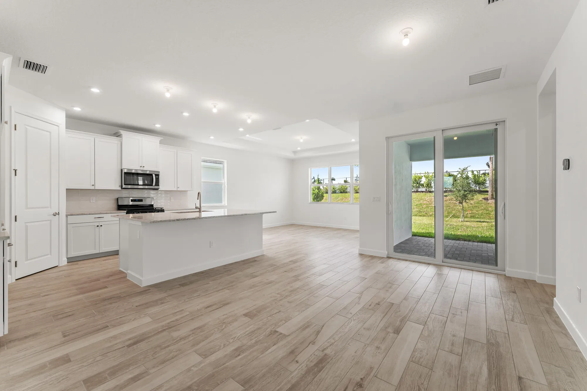 Property Slideshow image 6 of 15 | 10144 sw carnelian st, Port Saint Lucie, FL, 34987