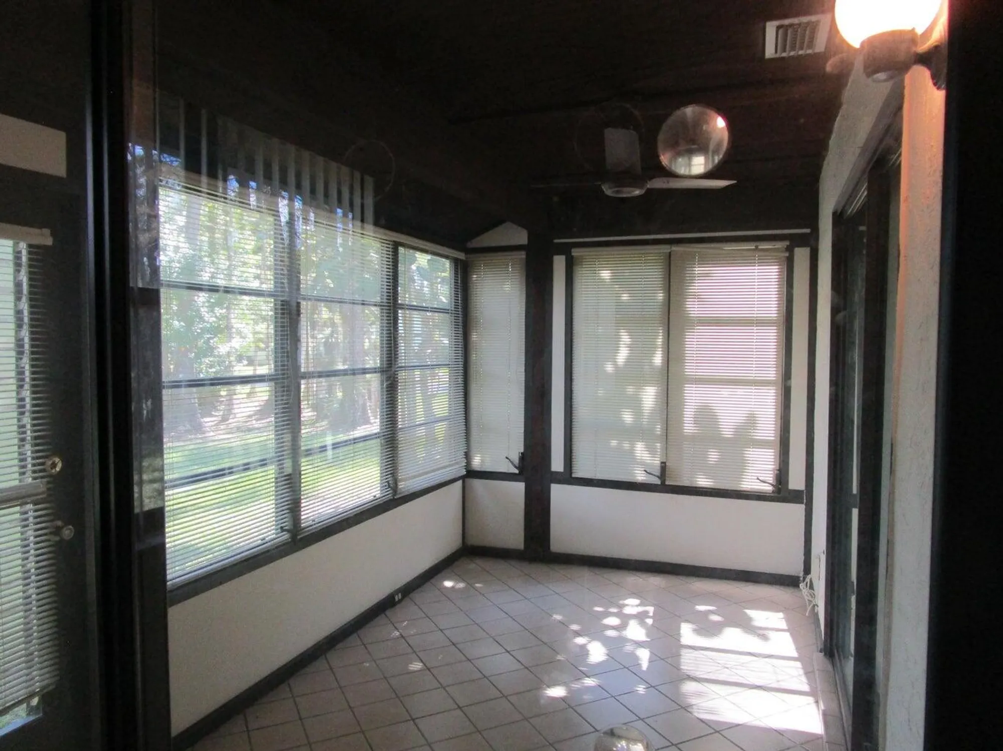 Property Slideshow image 18 of 26 | 320 elmira ct, Royal Palm Beach, FL, 33411