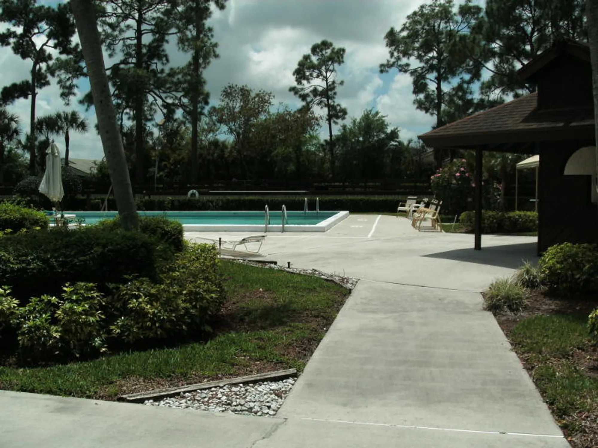 Property Slideshow image 23 of 26 | 320 elmira ct, Royal Palm Beach, FL, 33411