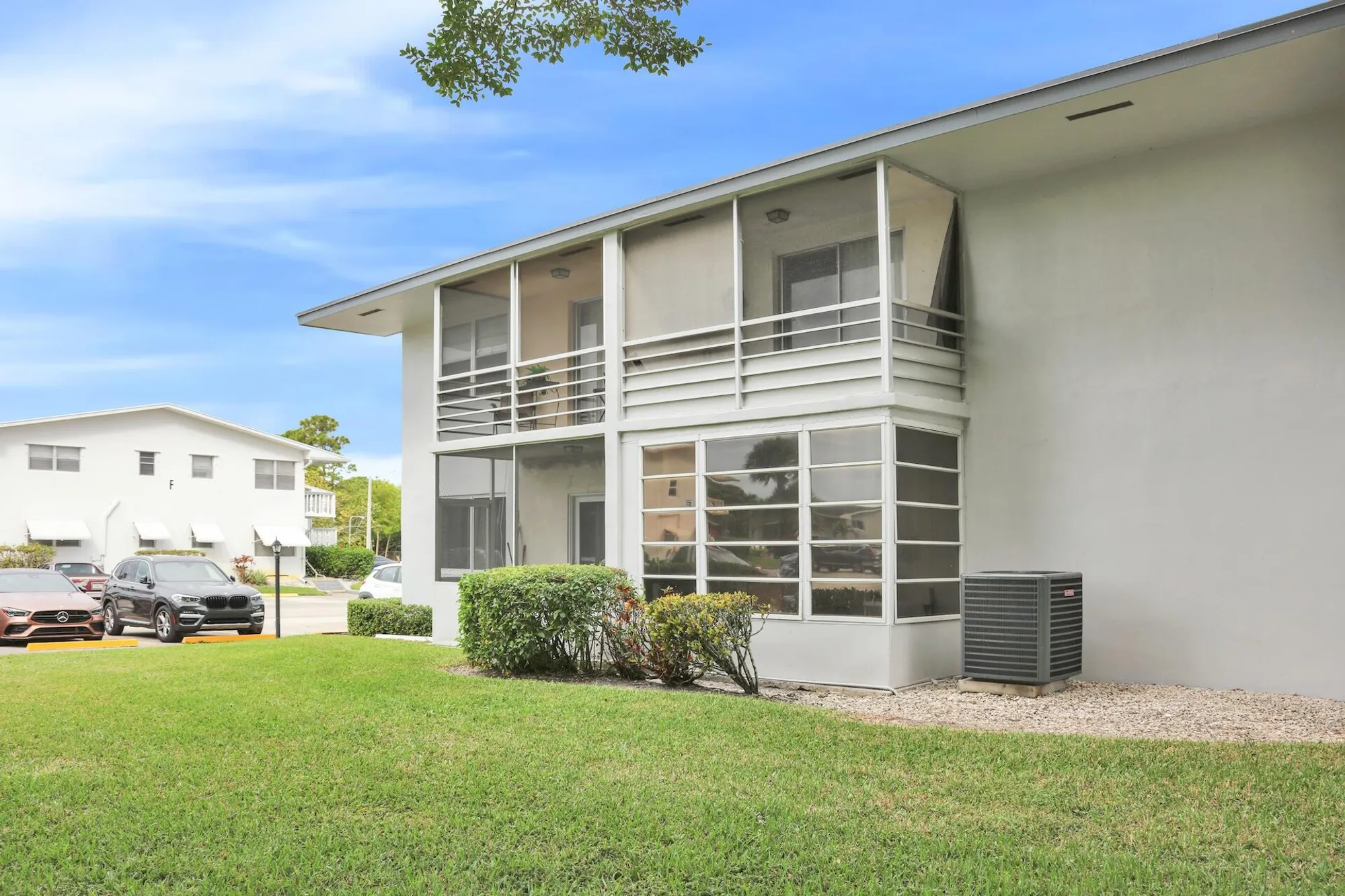 Property Slideshow image 14 of 16 | 266 coventry l, West Palm Beach, FL, 33417