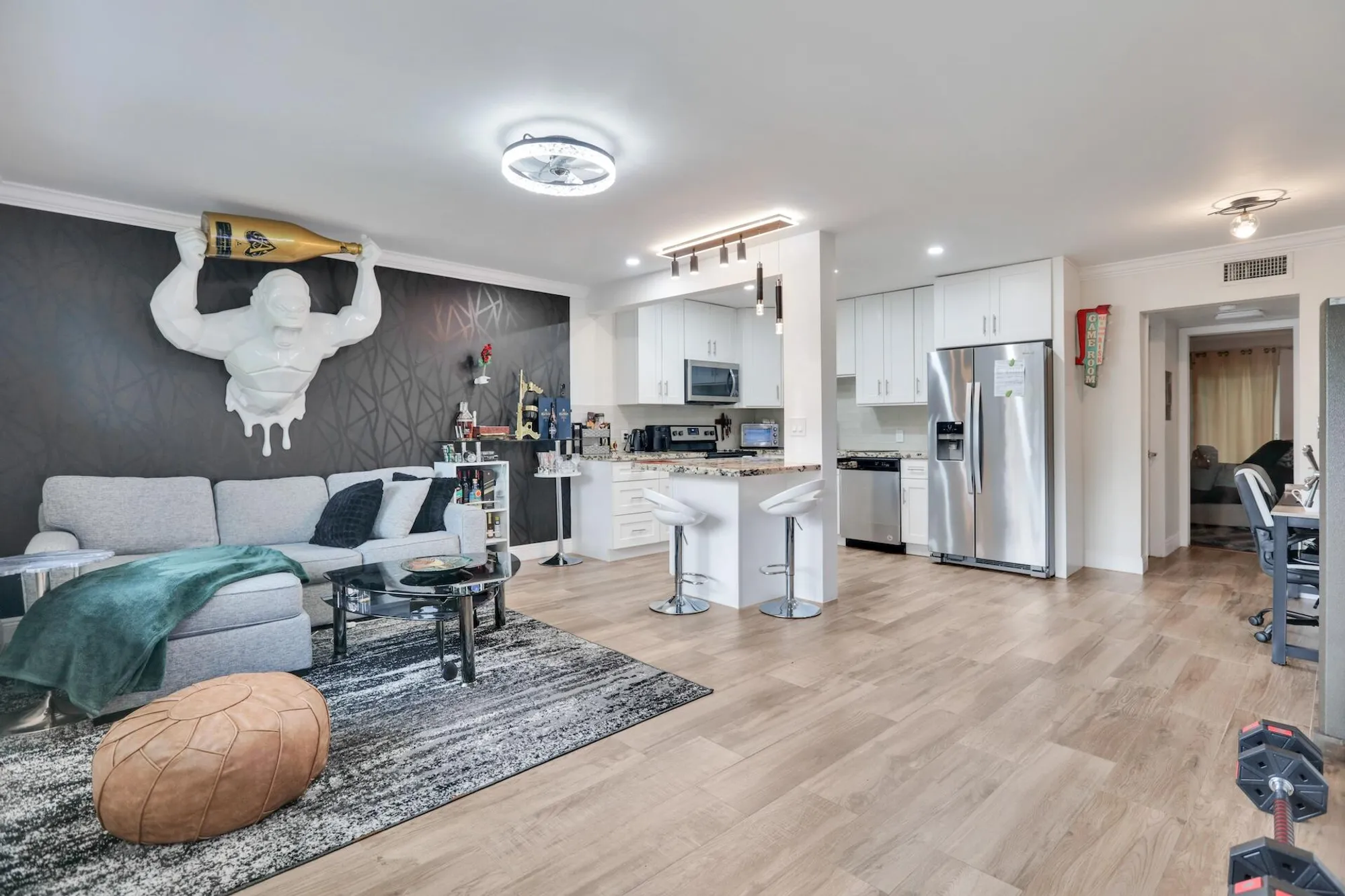 Property Slideshow image 3 of 16 | 266 coventry l, West Palm Beach, FL, 33417