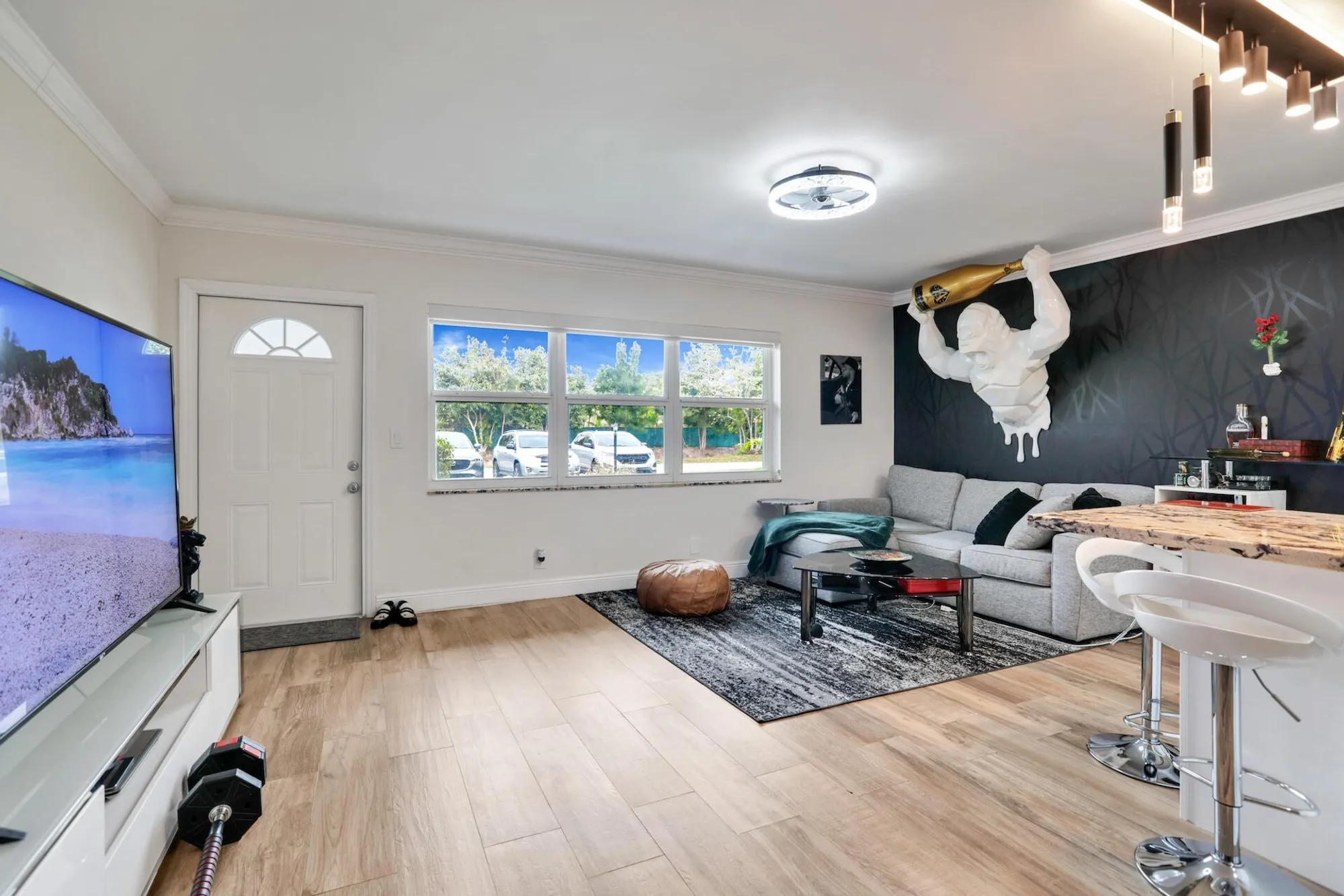 Property Slideshow image 4 of 16 | 266 coventry l, West Palm Beach, FL, 33417