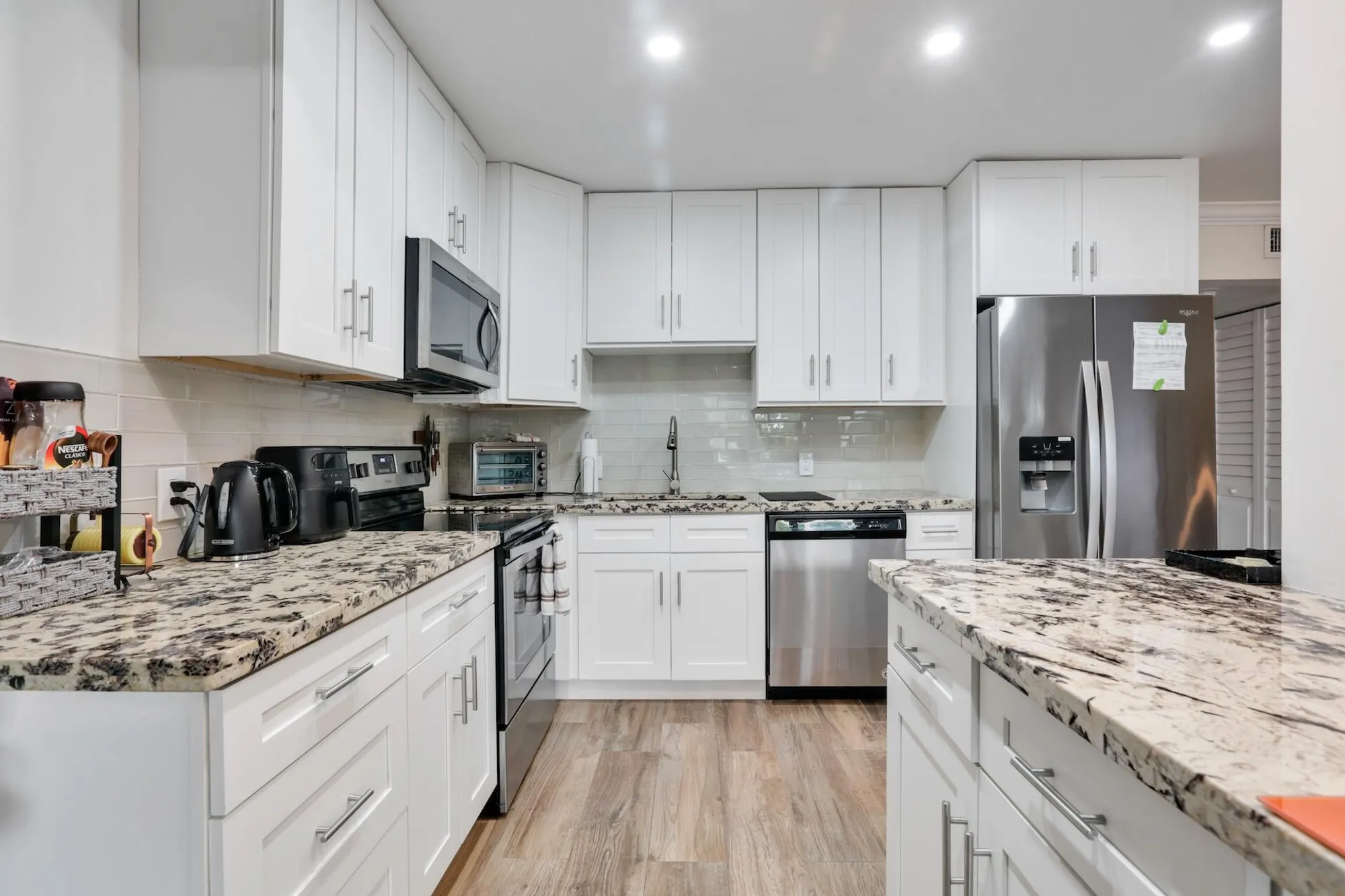 Property Slideshow image 6 of 16 | 266 coventry l, West Palm Beach, FL, 33417