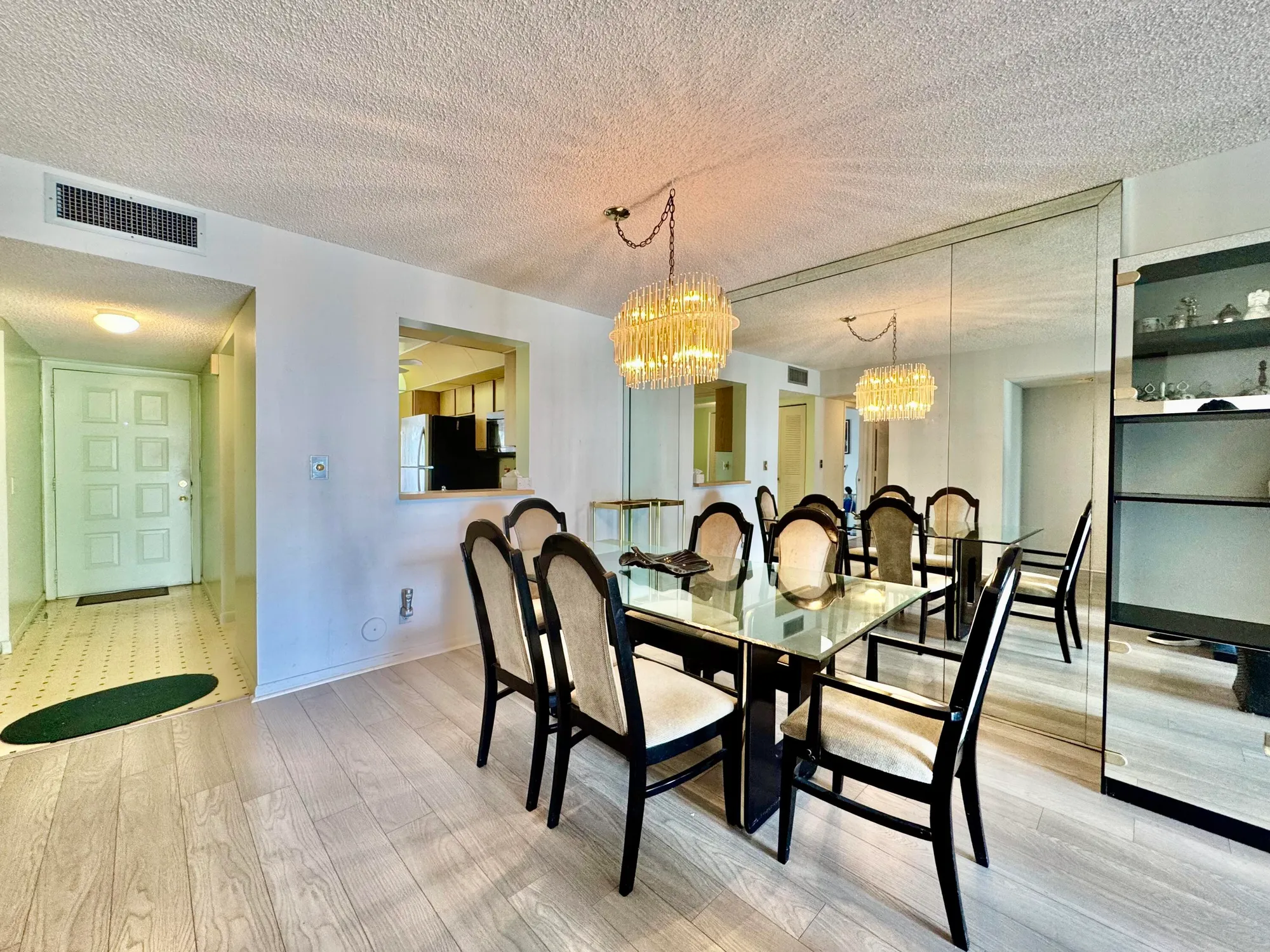 Property Slideshow image 9 of 35 | 7145 huntington ln 102, Delray Beach, FL, 33446