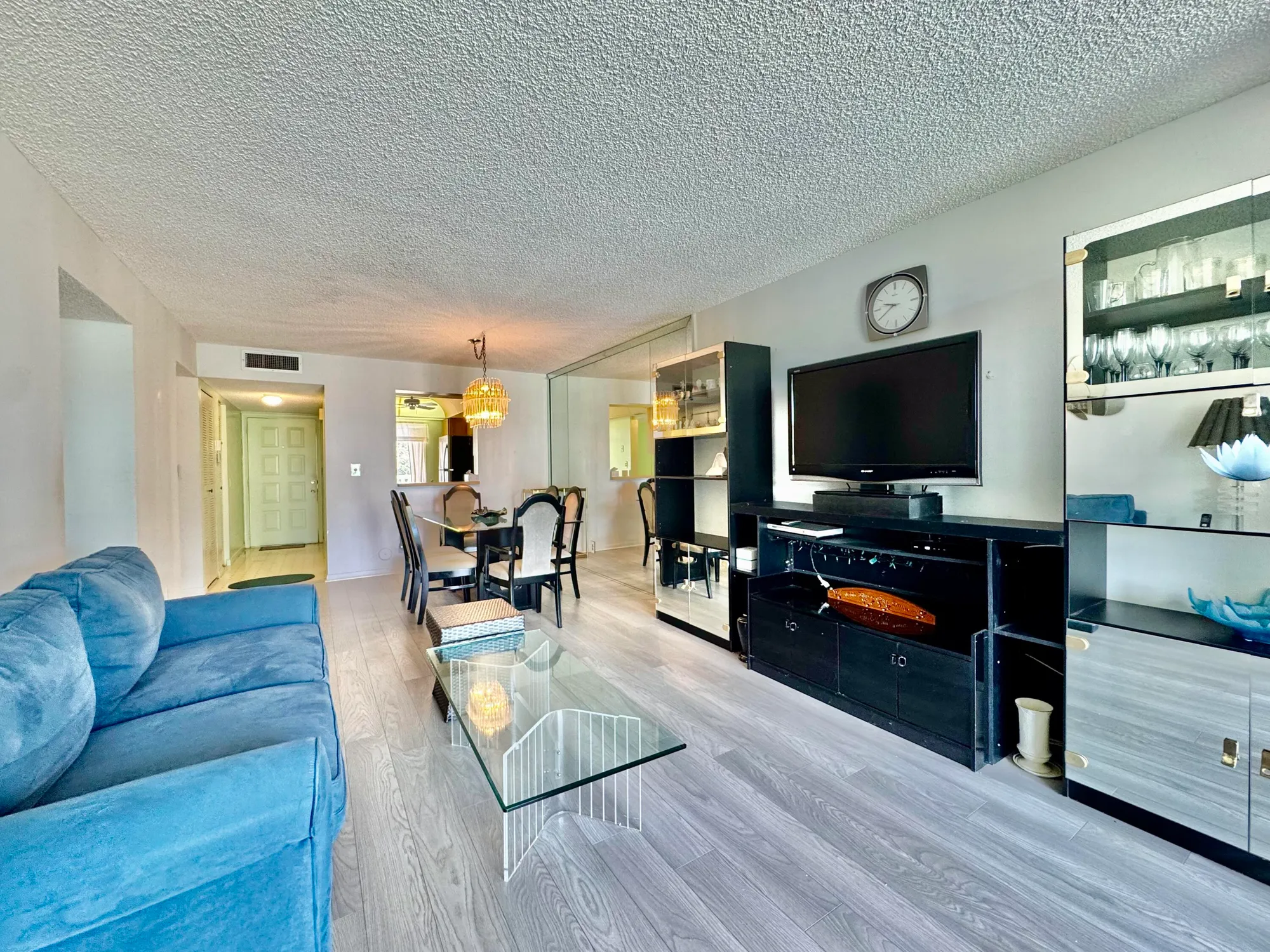 Property Slideshow image 12 of 35 | 7145 huntington ln 102, Delray Beach, FL, 33446