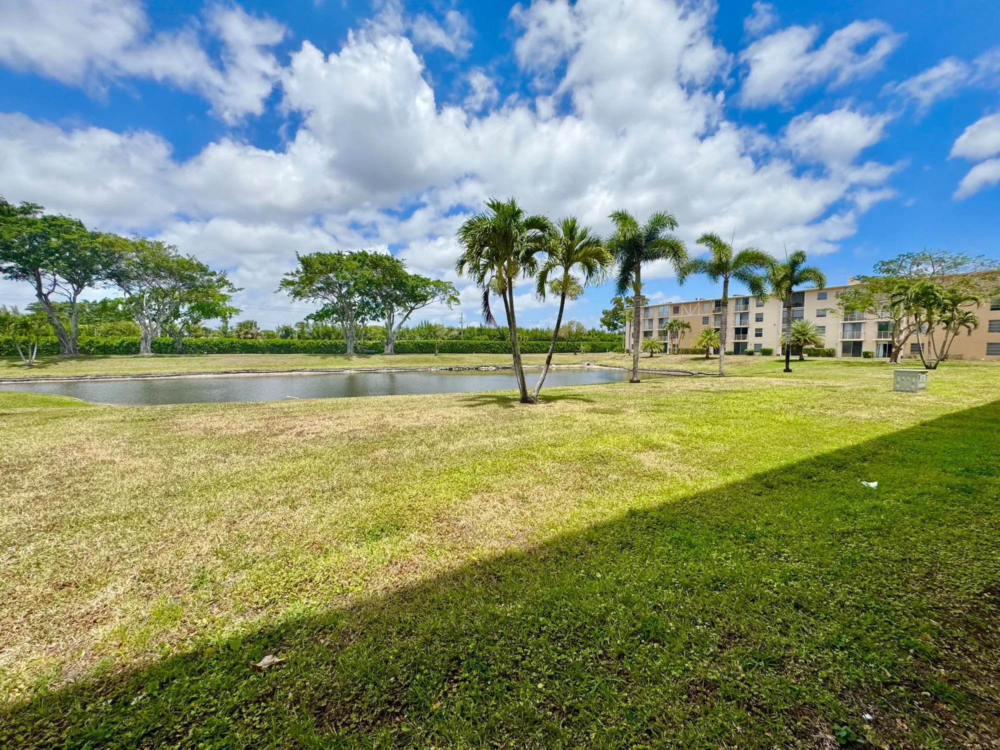 Property Slideshow image 26 of 35 | 7145 huntington ln 102, Delray Beach, FL, 33446