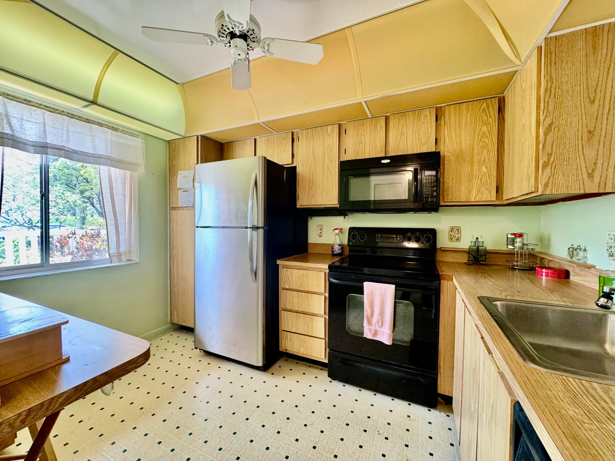 Property Slideshow image 5 of 35 | 7145 huntington ln 102, Delray Beach, FL, 33446