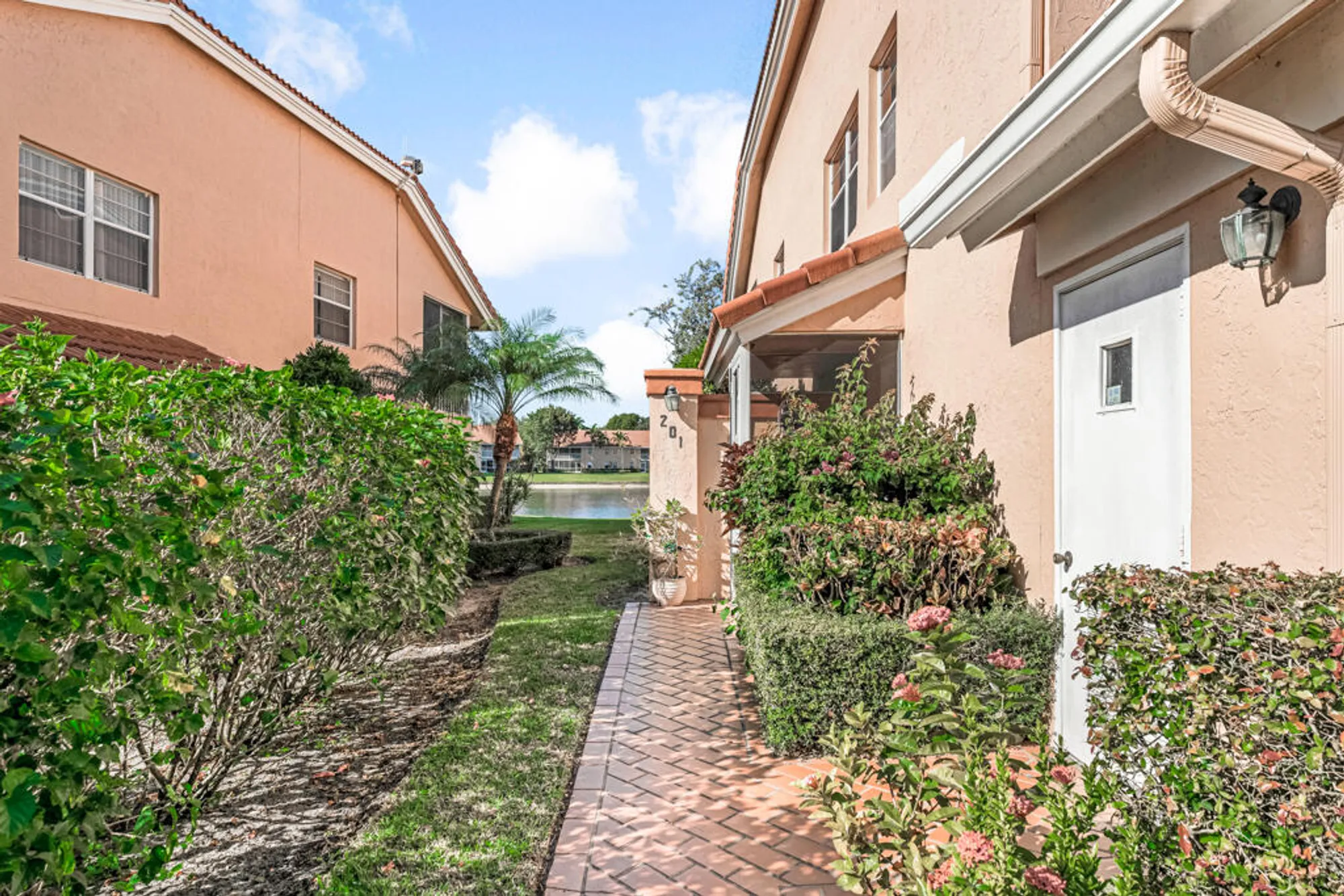 Property Slideshow image 2 of 55 | 9817 seacrest cir apt 201, Boynton Beach, FL, 33437